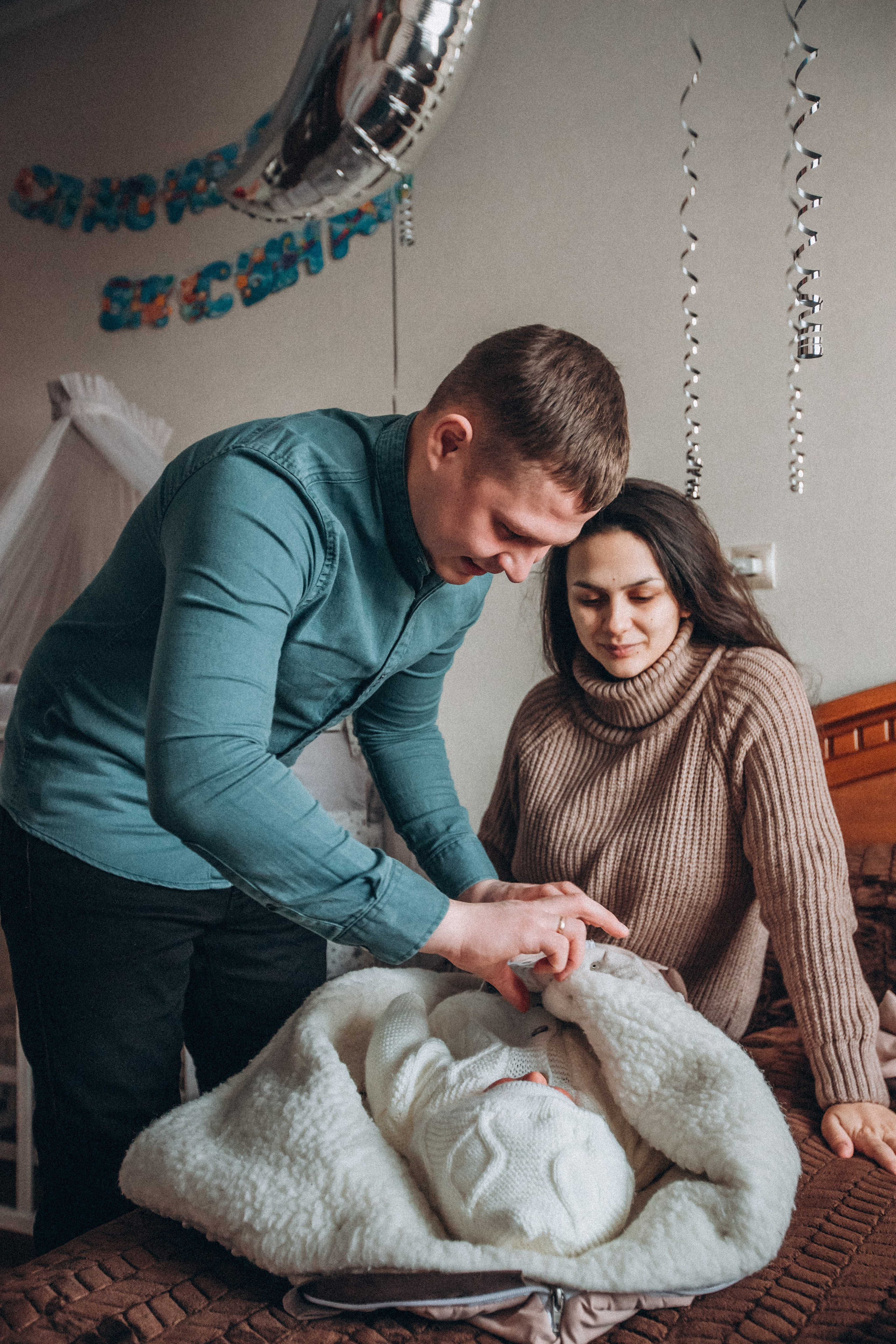 Рамазан. Выписка из роддома. Семейный фотограф Нижневартовск Тюмень Ефимова Ирина