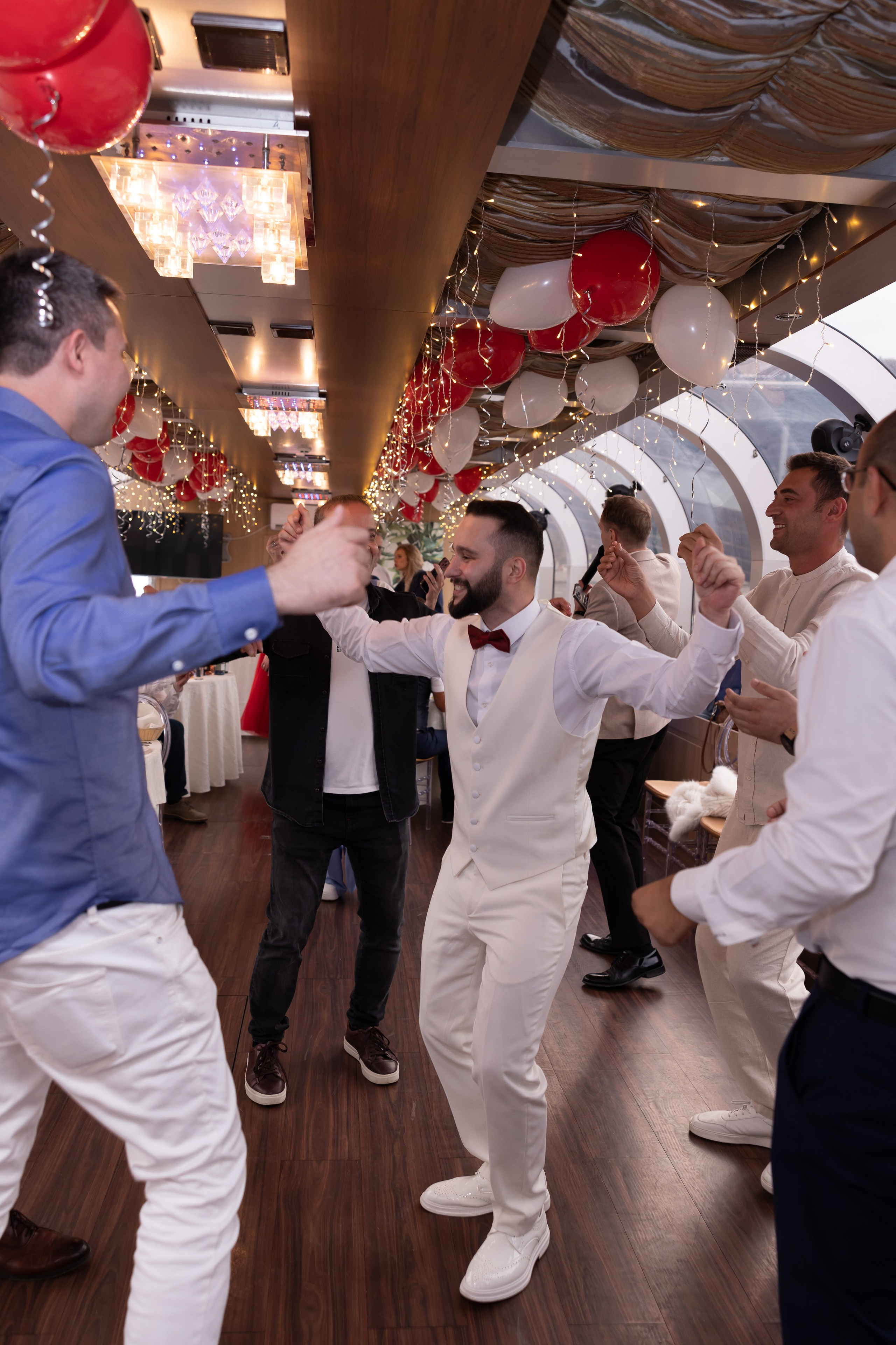 Ксения и Чаатай (теплоход). Сказочный фотограф для Вас и Вашей семьи