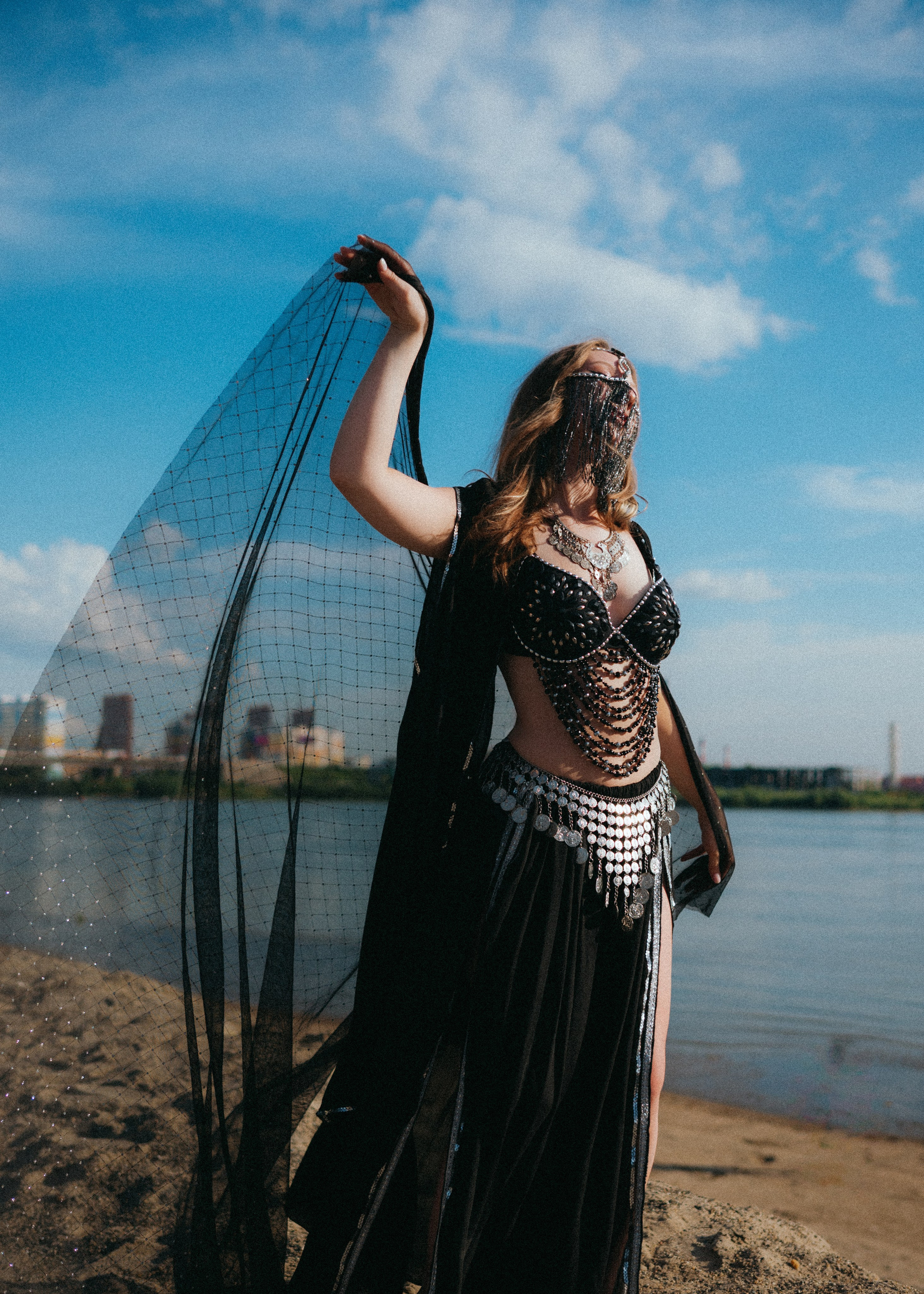 Орг https://t.me/fv_nsk vk.com/fv_nsk #фотовстречинск 💃🏻 @lina_laww Vk: https://vk.com/lina_lavv 💃🏻 @victoryyya_05 https://vk.com/victoryya_kir 👑 Белый костюм и&nbsp;тиара VK @olga.karrott.jewelry