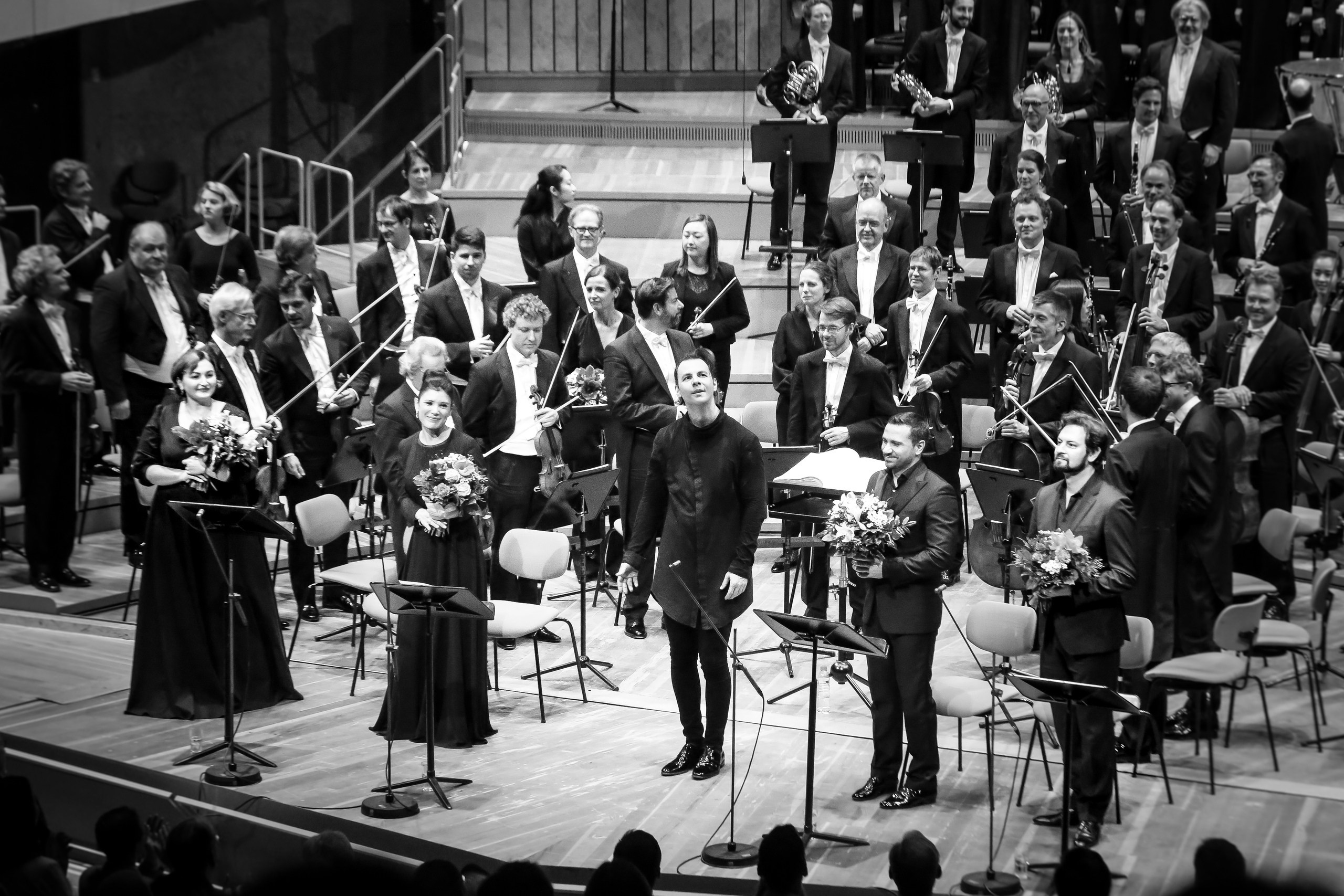 Теодор Курентзис исполнил вердиевский Реквием с берлинскими филармониками. Дарья Письменюк / Darya Leitstern — фотограф, музыкант, журналист, путешественник