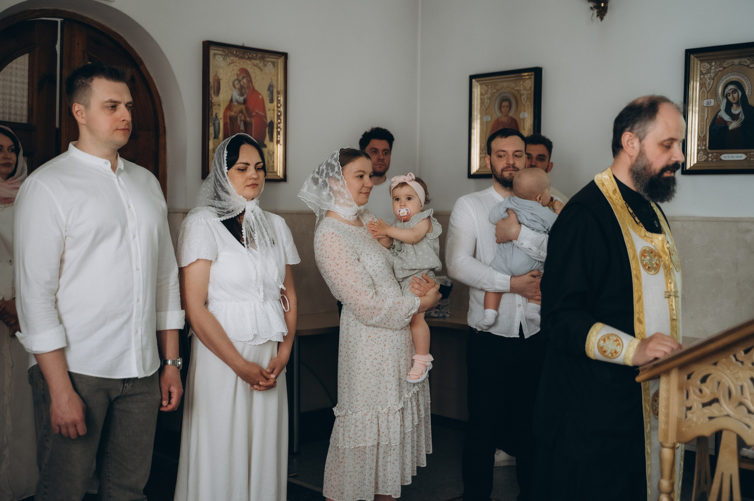 Крещение Мии и Льва. Семейный фотограф в Минске Дарья Дреко