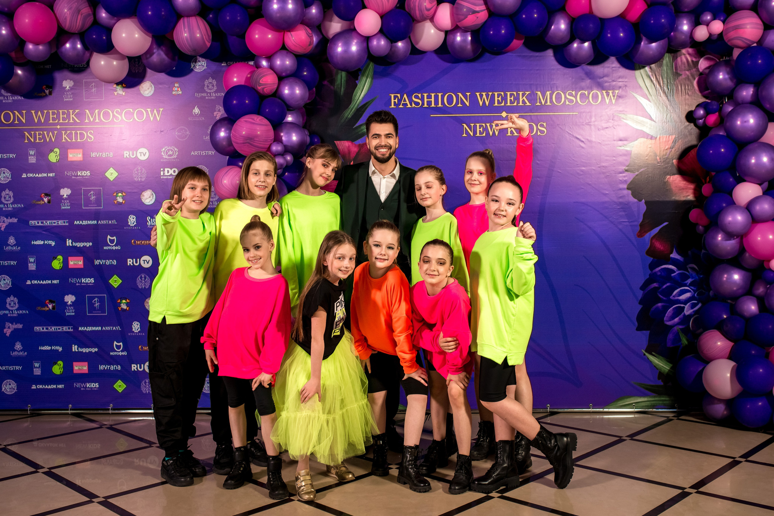 Показ Итальянской моды в России весна 2022. Женский фотограф Крещение Венчание Москва Брянск