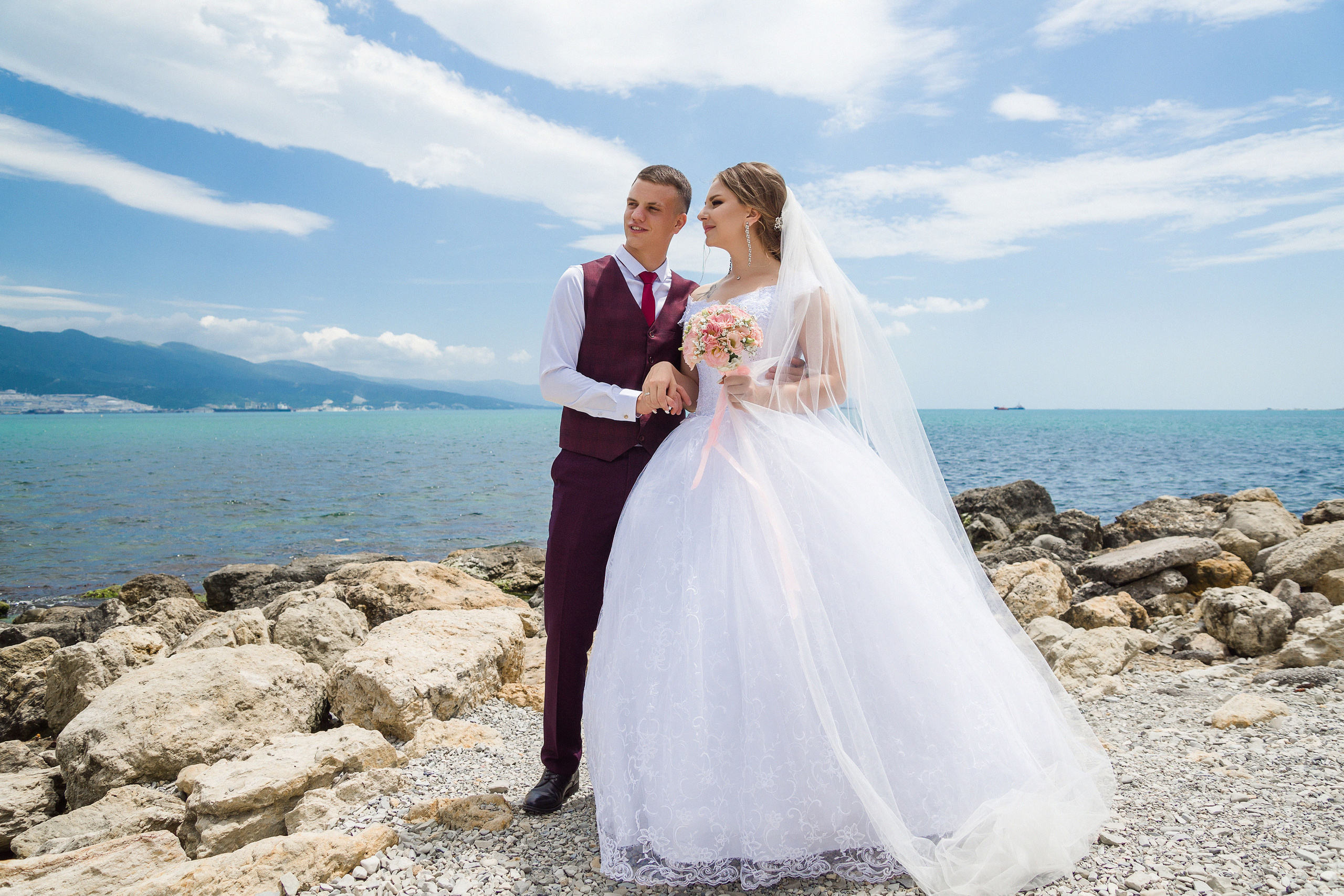 Свадебная фотосессия в Абрау. Профессиональный фотограф Геленджик, Новоросийск Виктория Цейс