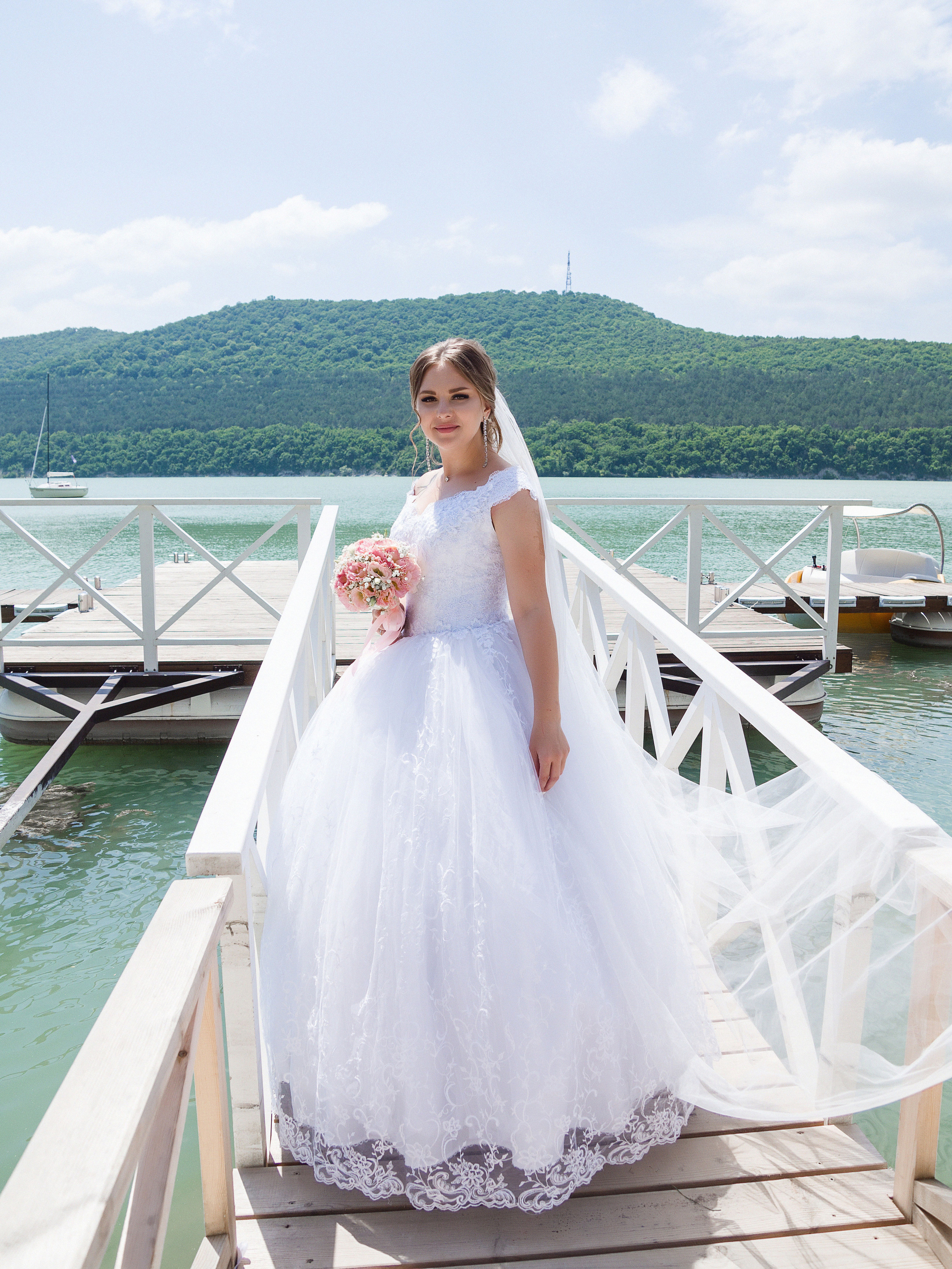 Свадебная фотосессия в Абрау. Профессиональный фотограф Геленджик, Новоросийск Виктория Цейс