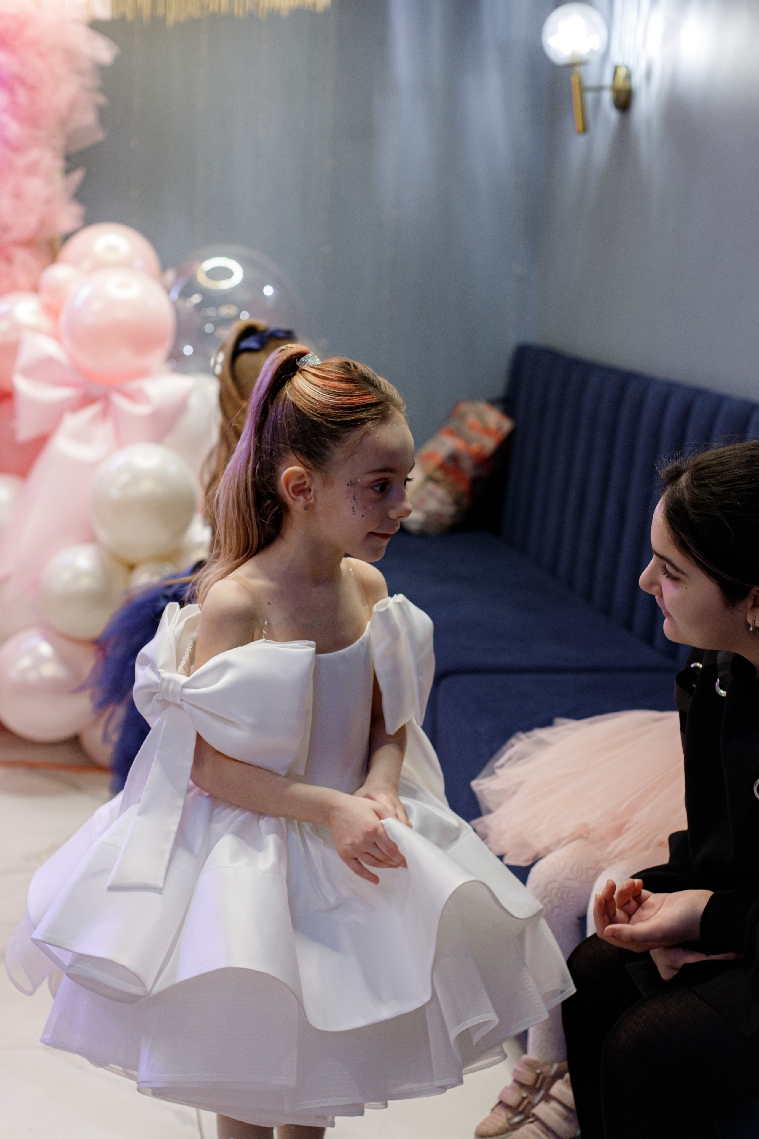 ASIA'S BIRTHDAY PARTY. Photokarish