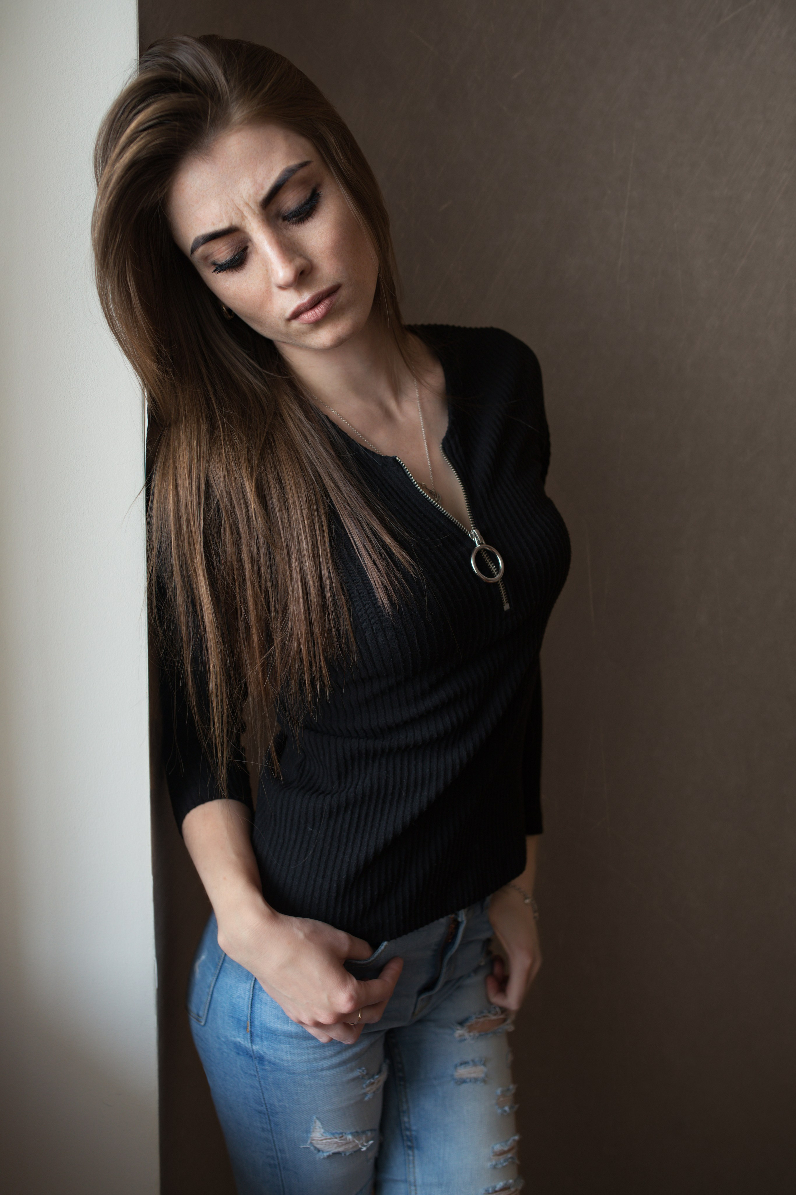 Портретная съемка у окна с Надеждой для «себя»