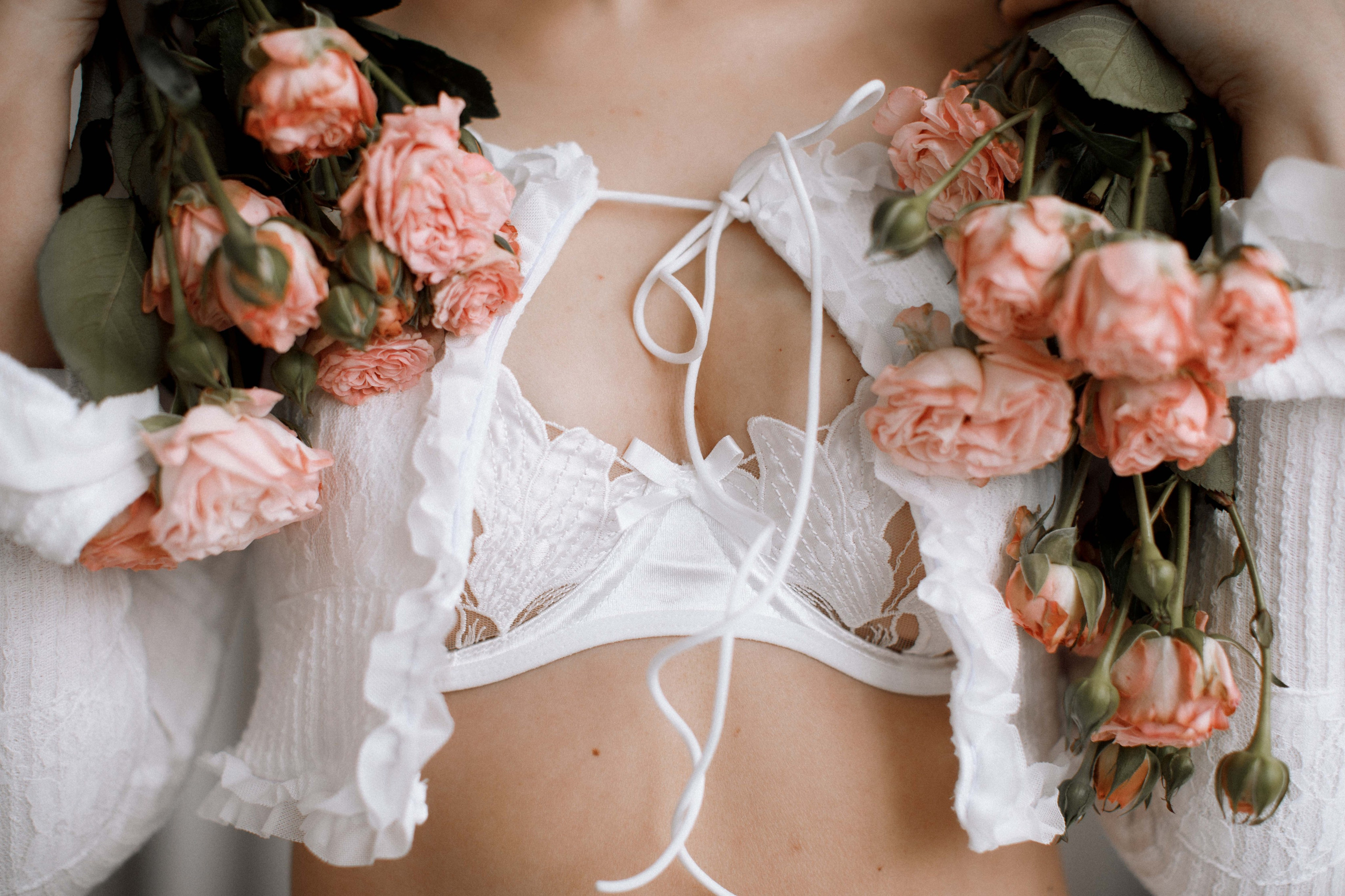 Валерия. Фотосессия с цветами+серия в ЧБ. Фотограф в Москве Ольга Сатони