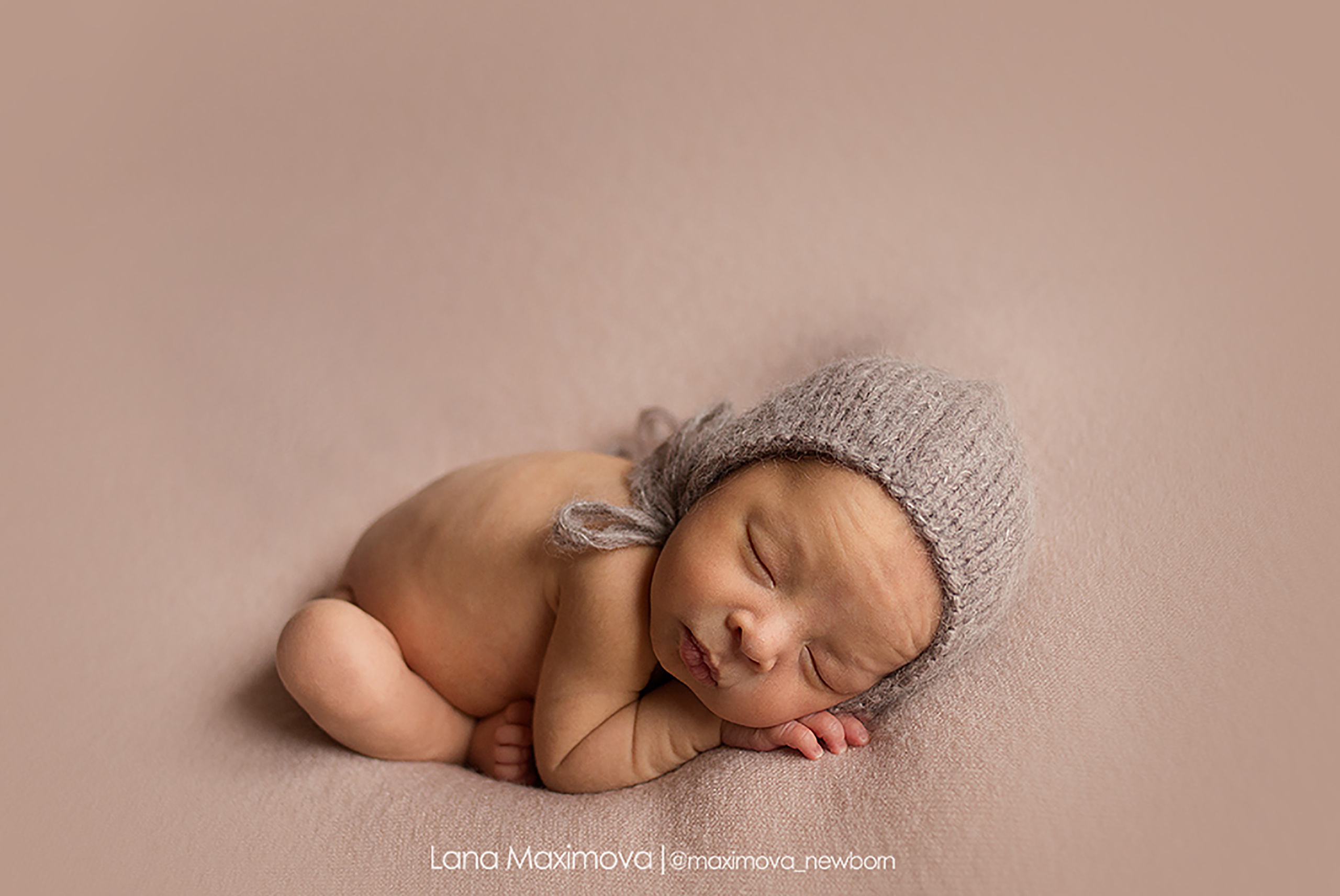 Фотосессия новорождённого. Фотограф новорождённых малышей и детский фотограф В Казани Лана Максим