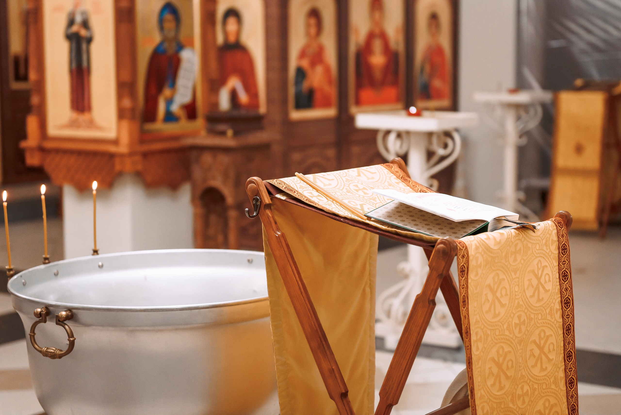 Крещение в Храме иконы Божией Матери Неупиваемая Чаша. Свадебный и семейный фотограф в Москве Юлия Винник
