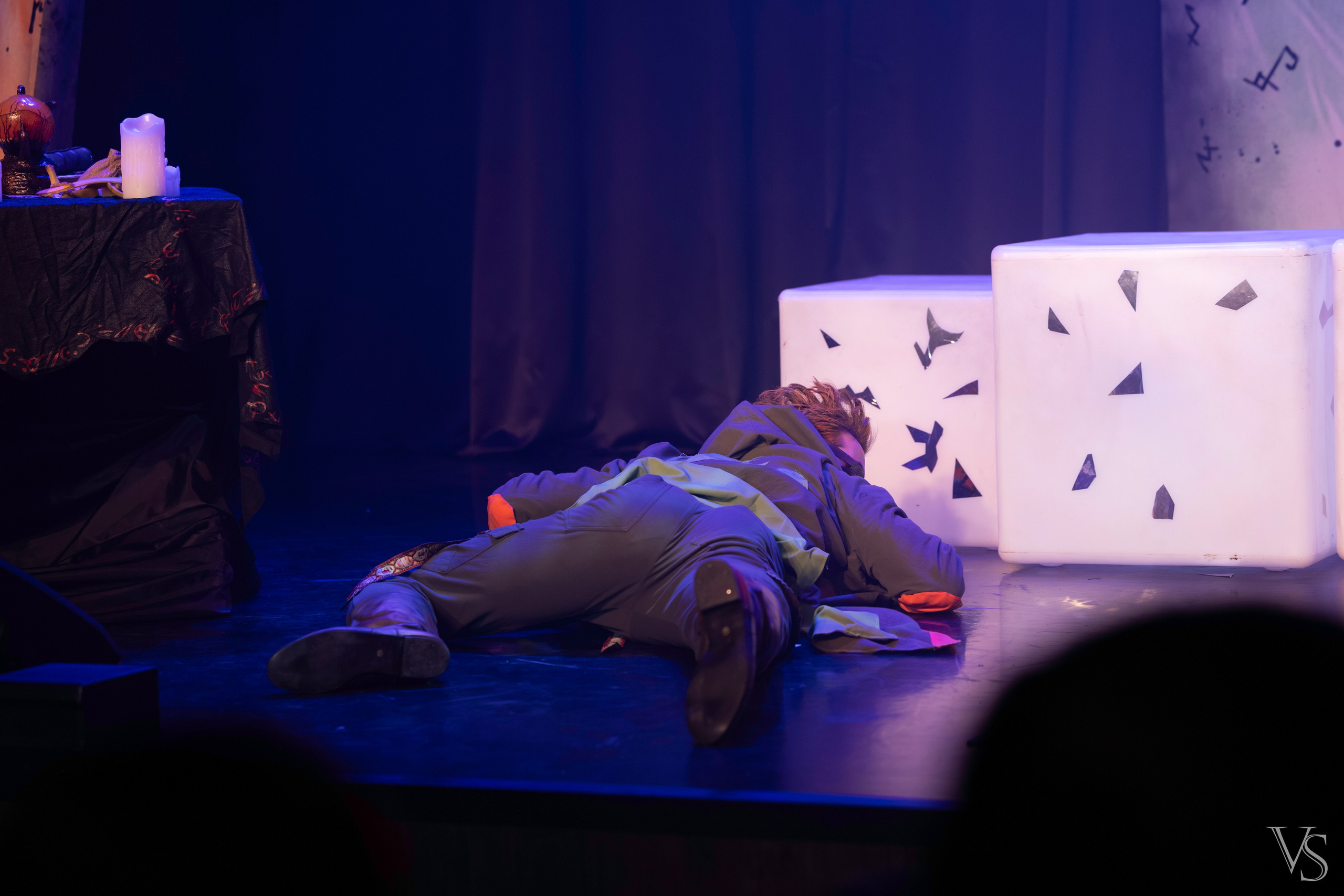 Книга стихий 25.01. Фотограф Виктор Степанов