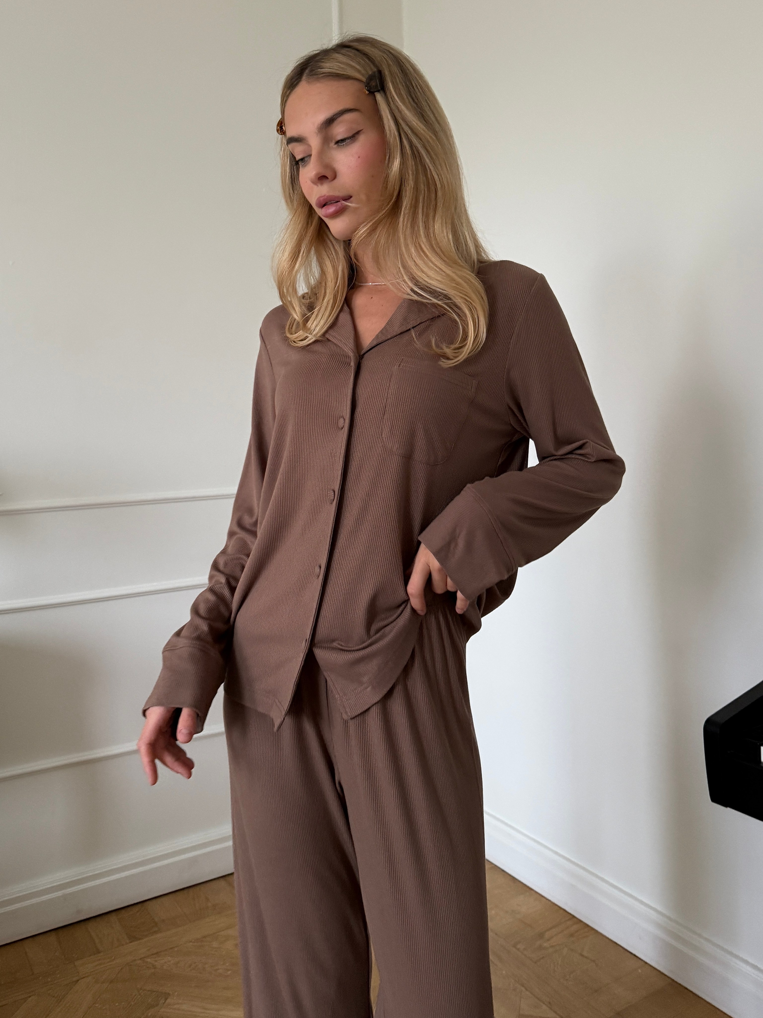 OuMoona. Фотограф для брендов и индивидуальных фотосессий в Москве