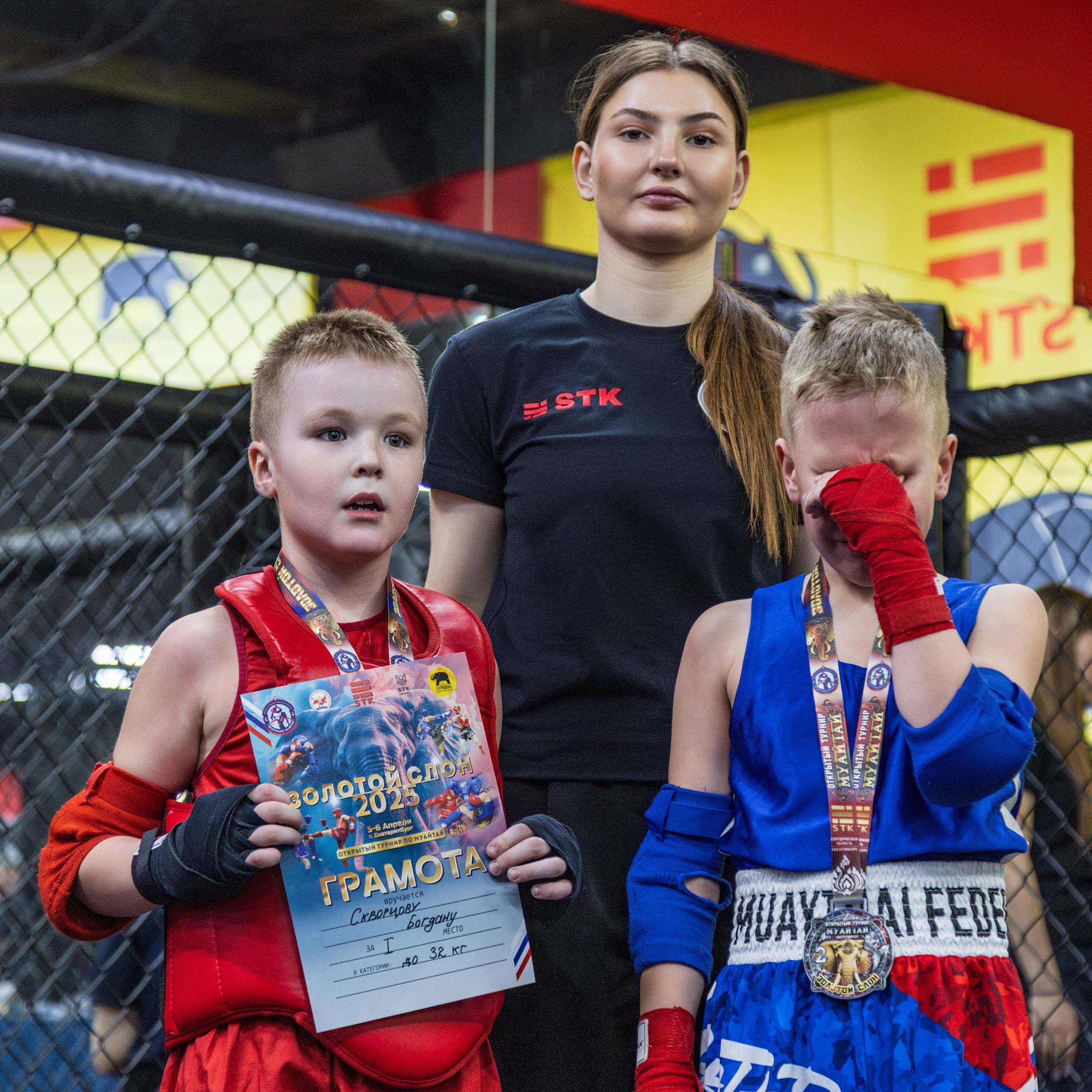 Золотой слон. Репортажный фотограф Екатеринбург | Яркий, качественный репортаж | Концерты, клубы, репортаж, праздники, корпоративы