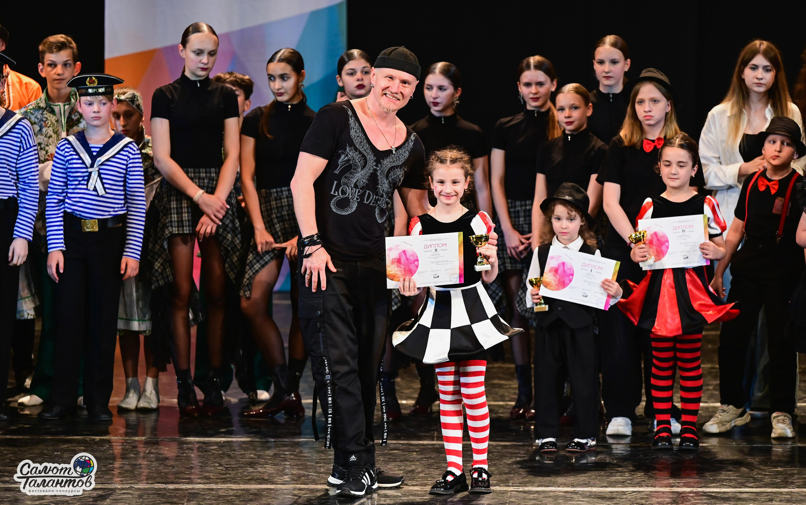 14.06.2025 «Салют Талантов» 41-й Международный фестиваль-конкурс «МОСКВА ВЕРИТ ТАЛАНТАМ» г. Москва. Медиастудия Фото Концепт