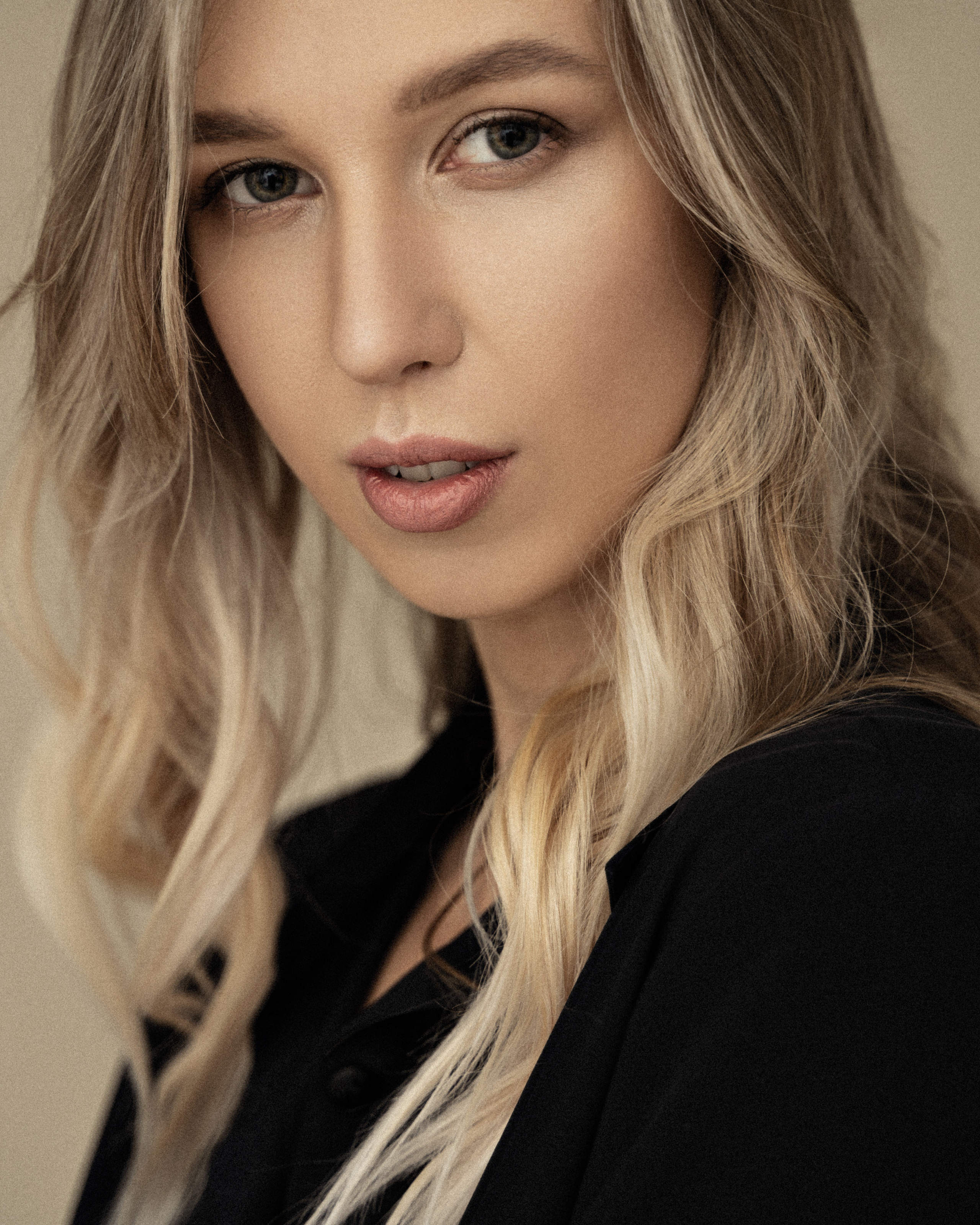 Студийная фотосессия. Фотограф Антон Рожин Москва