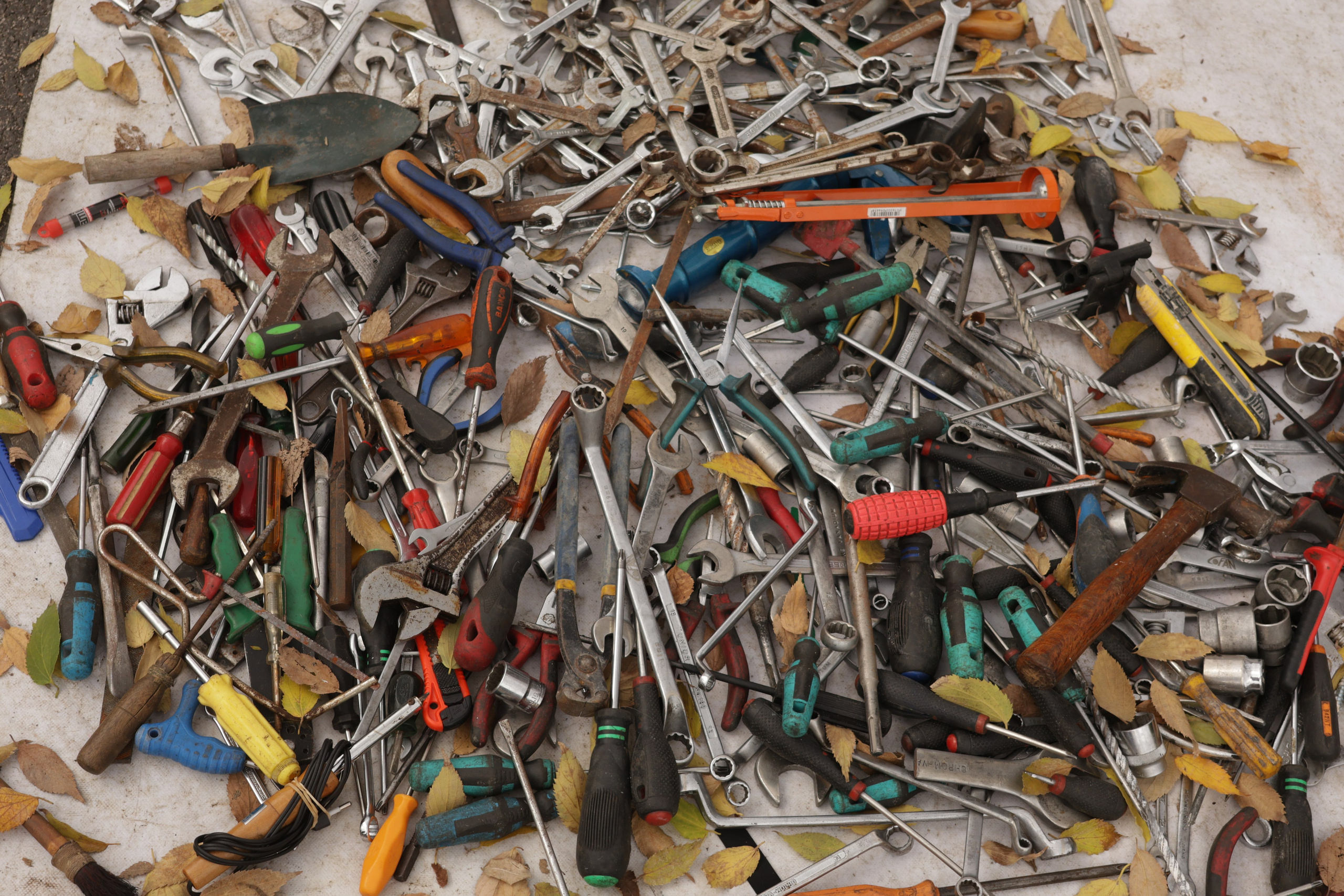 Lisbon, fleamarket. Magic photos
