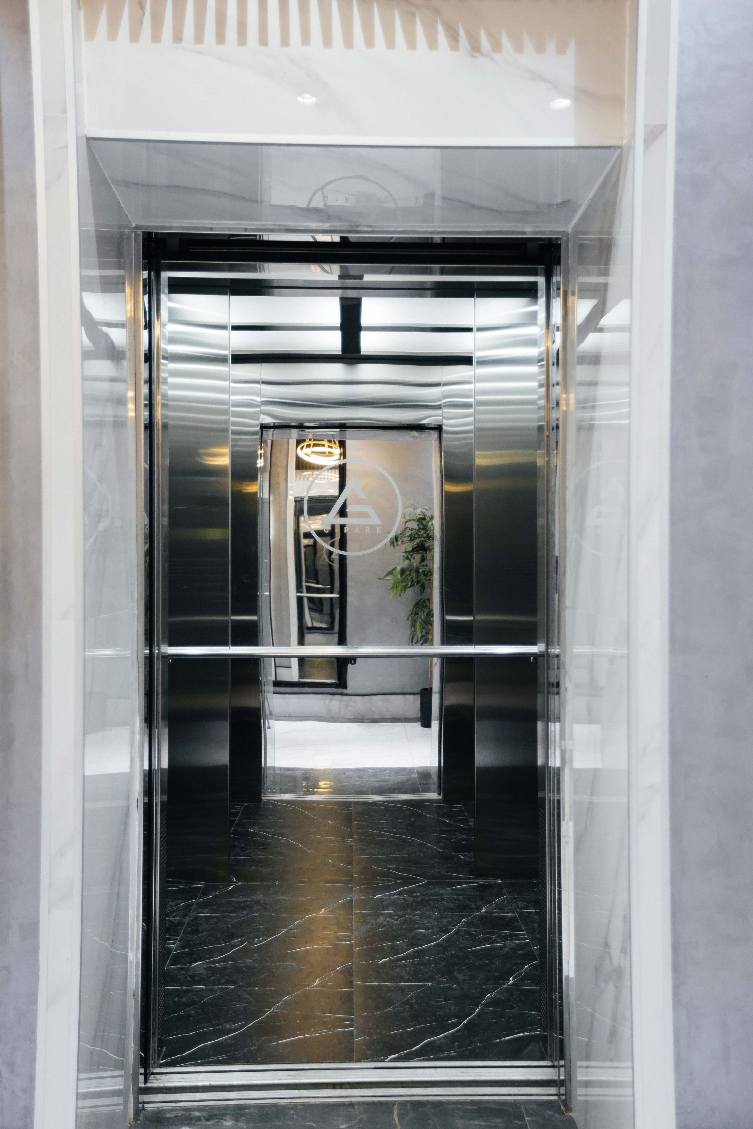 Проект 4. Lift Master. Дата: март 2023. Профессиональный фотограф в городе Астана/Алматы Даурен Сембаев