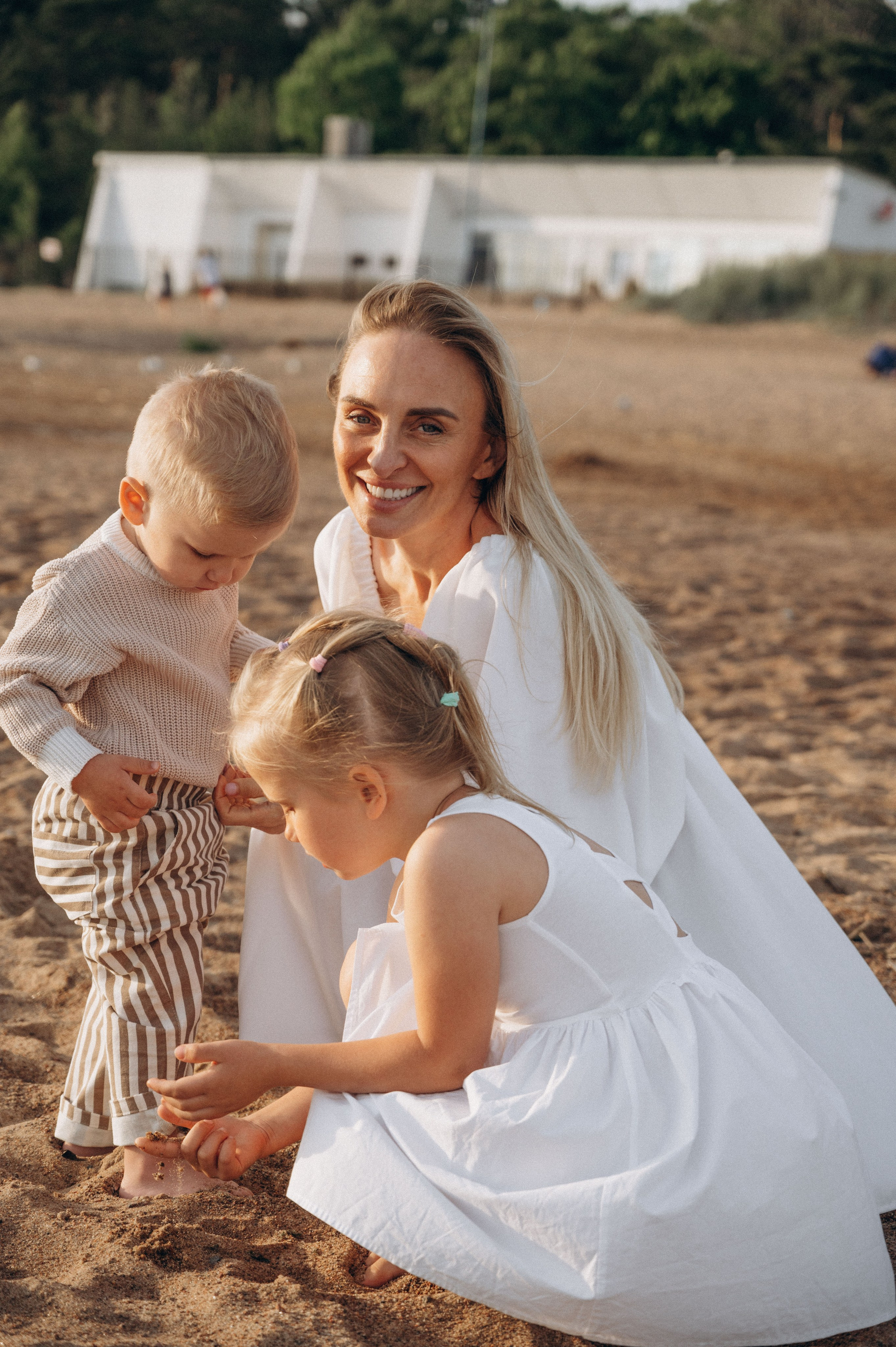 Юлия. Профессиональный фотограф беременности в СПБ. Стильные фотосессии беременности в стиле минимализм и классическая фотография