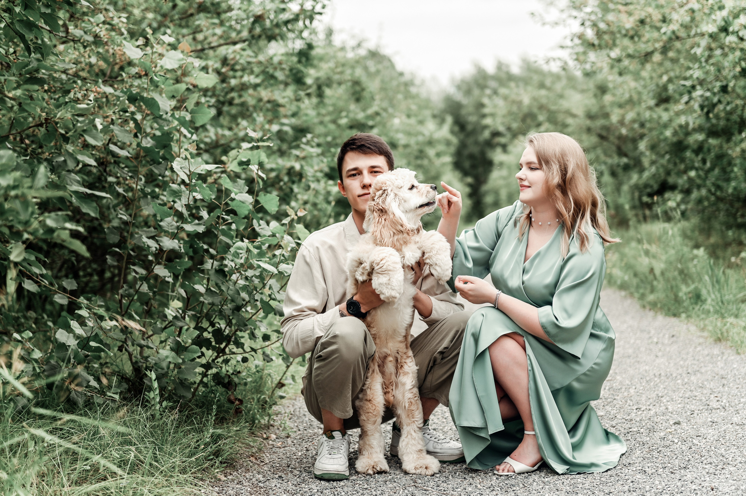 Love story прогулка вместе с песиком))). Свадебный, семейный, детский, контент фотограф в Омске Максим Ильин