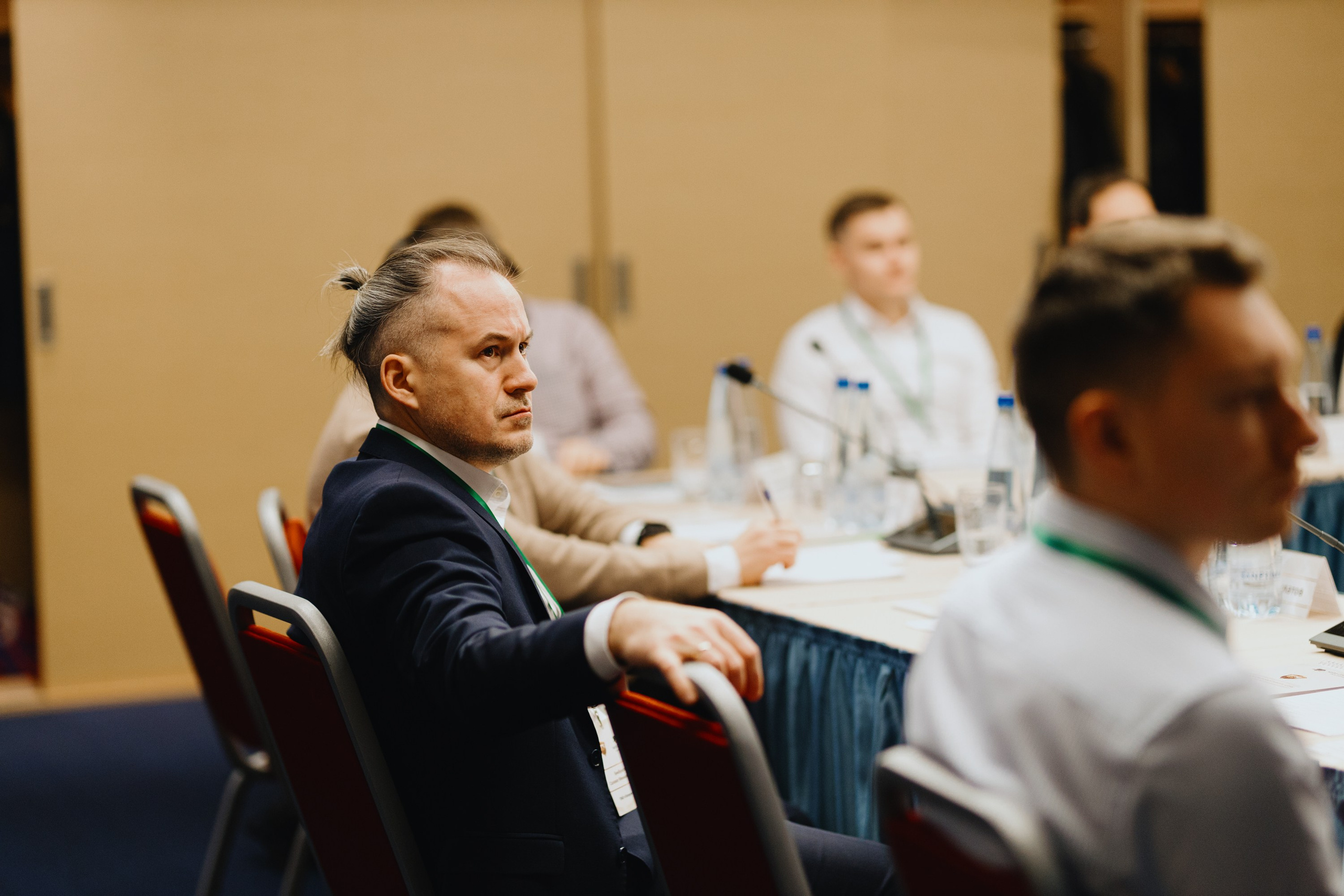 Nafta Club. Дискуссионный клуб. Фотограф Илья Чернов