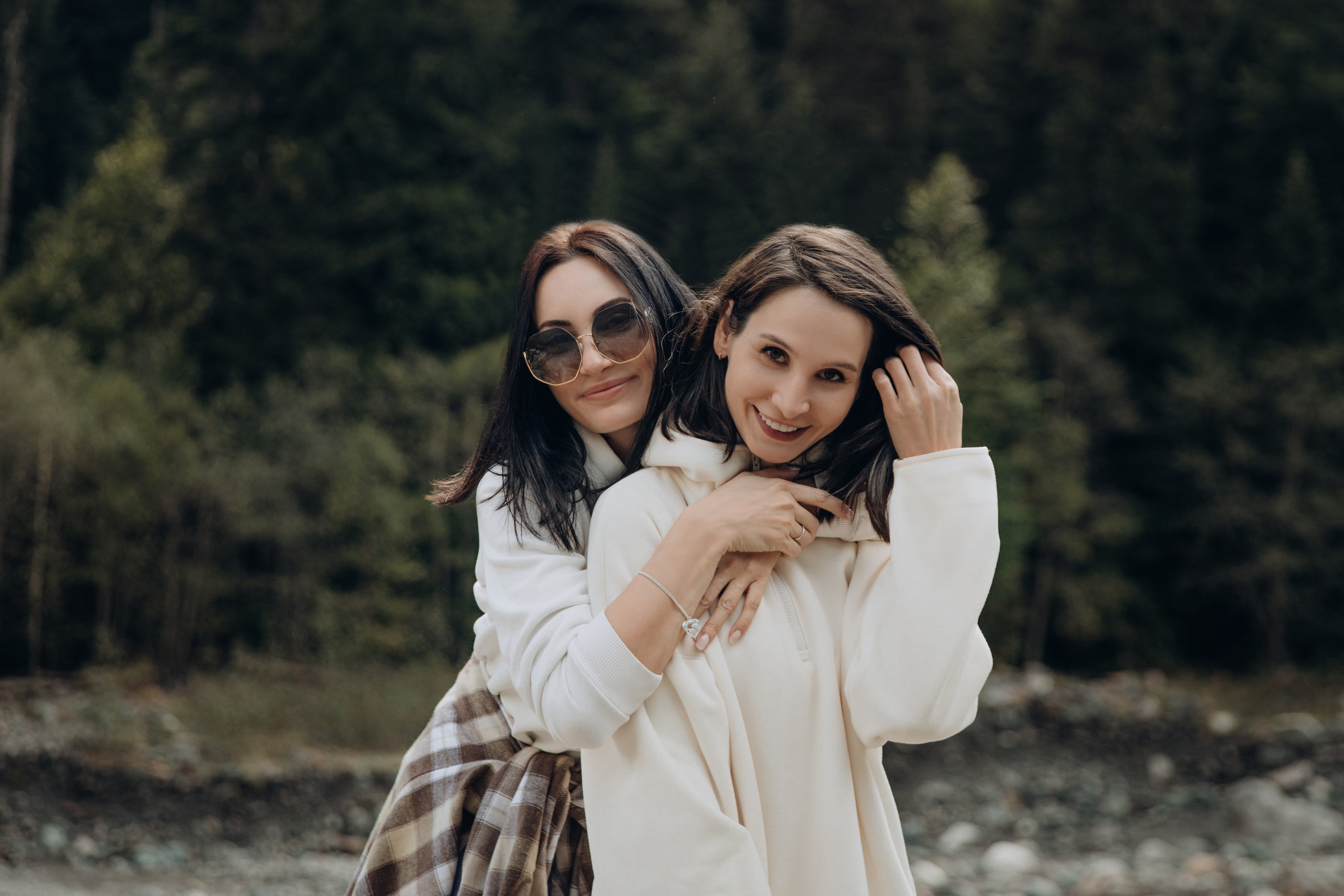 Юля с семьей, Домбай. Портфолио