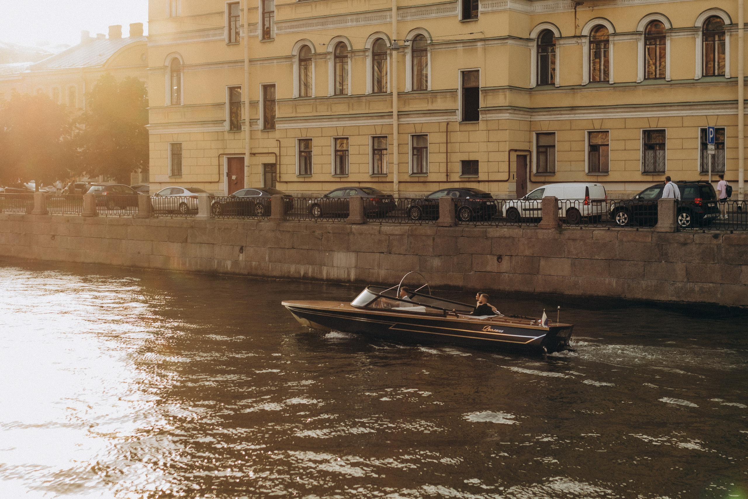 Костя и Лиза|прогулка + катер. Свадебный и love story фотограф в Санкт-Петербурге
