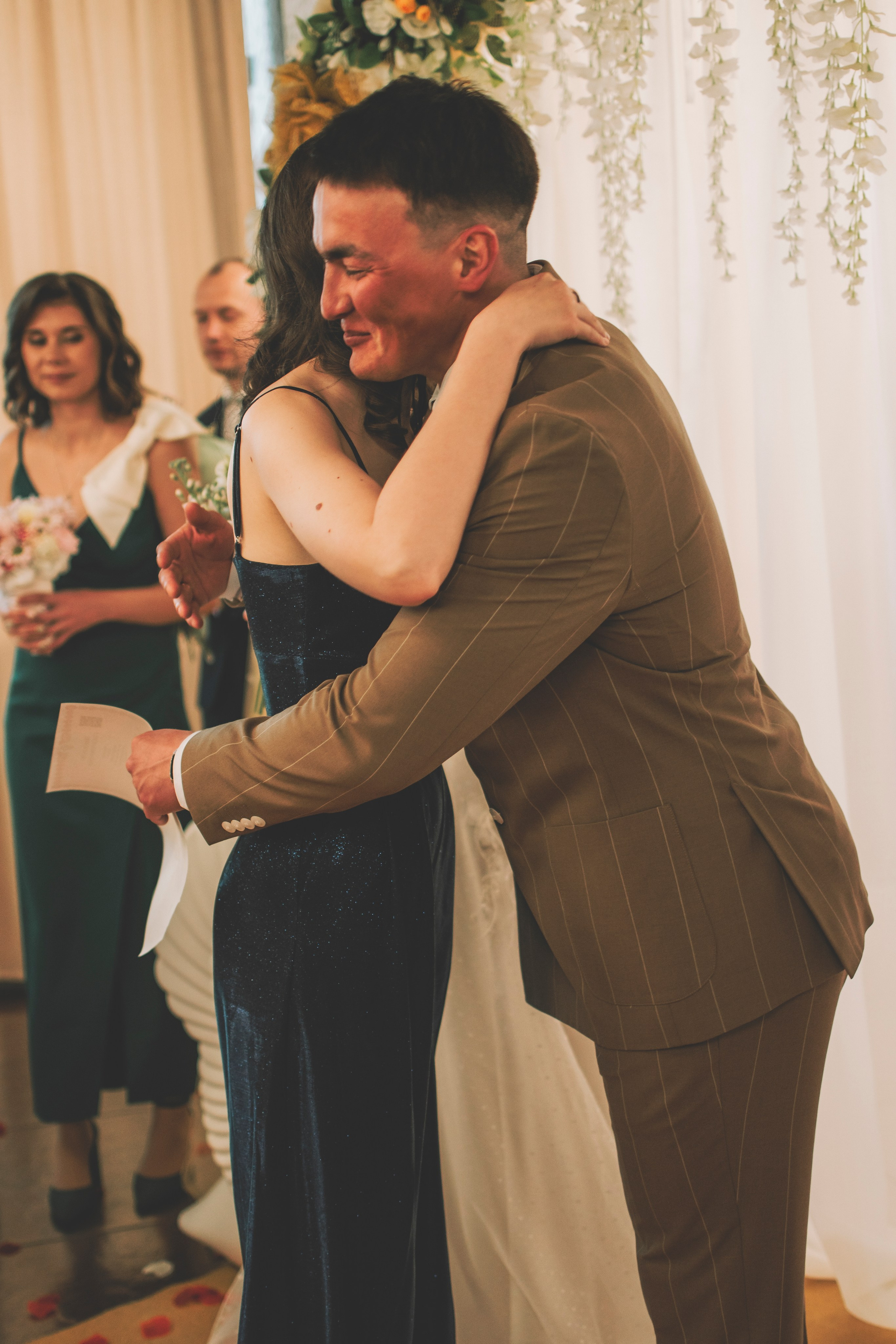 Альберт и Анастасия (Студийная фотосессия, роспись в ДК Нефтяник + фотосессия с гостями). Семейный и свадебный фотограф Губкинский и Ставрополь