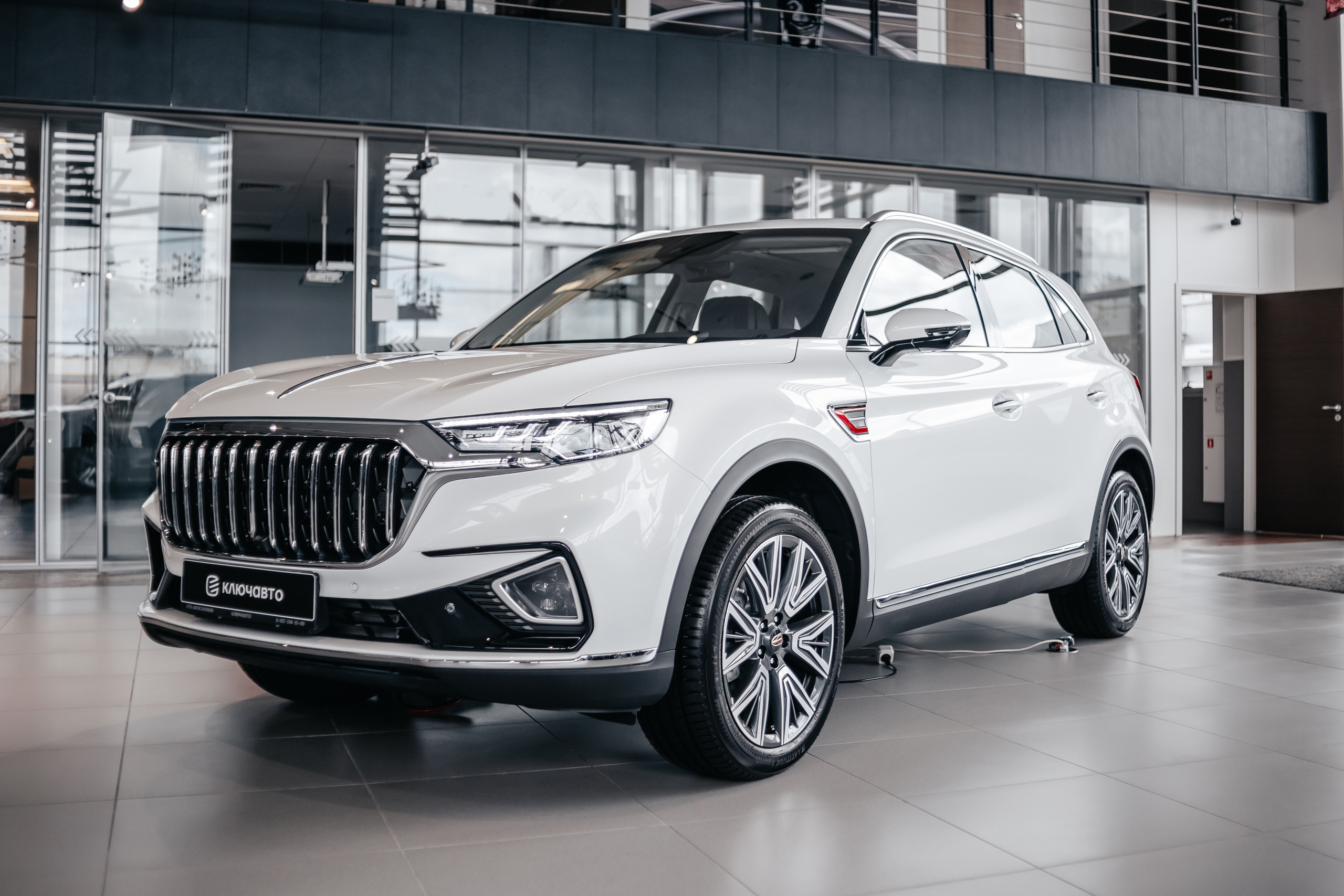 Презентация китайских автомобилей Hongqi в КлючАвто. Автомобильный фотограф, видеограф в Краснодаре Левшакова Анжелика