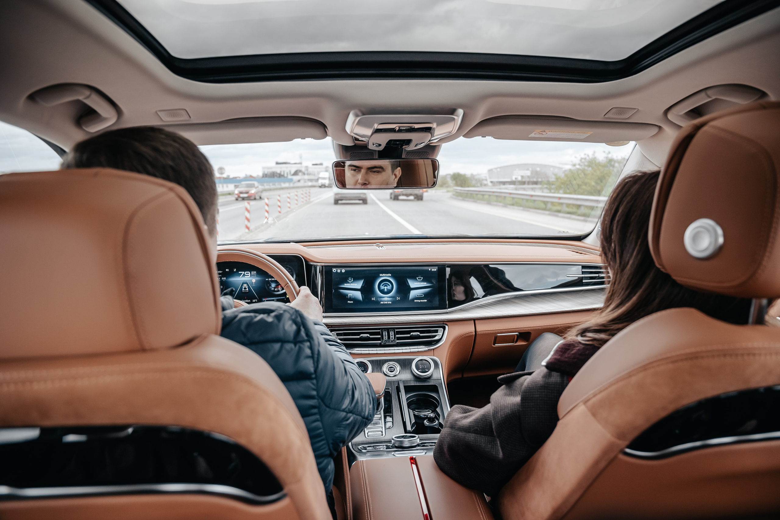 Презентация китайских автомобилей Hongqi в КлючАвто. Автомобильный фотограф, видеограф в Краснодаре Левшакова Анжелика