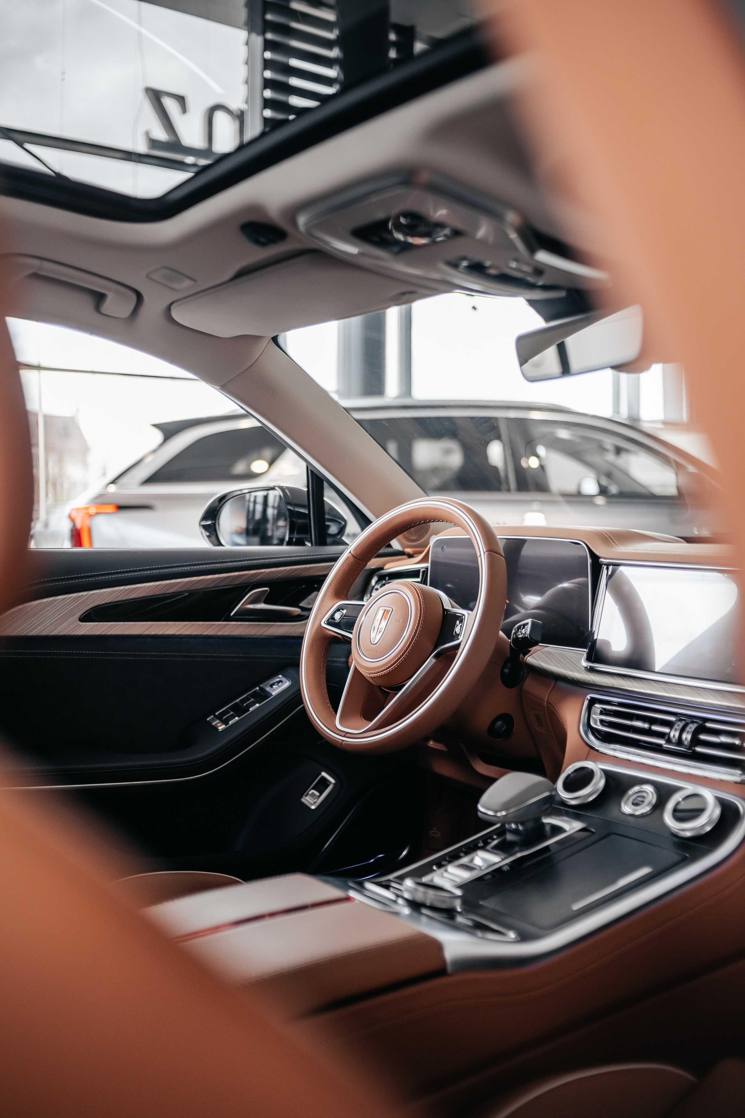 Презентация китайских автомобилей Hongqi в КлючАвто. Автомобильный фотограф, видеограф в Краснодаре Левшакова Анжелика