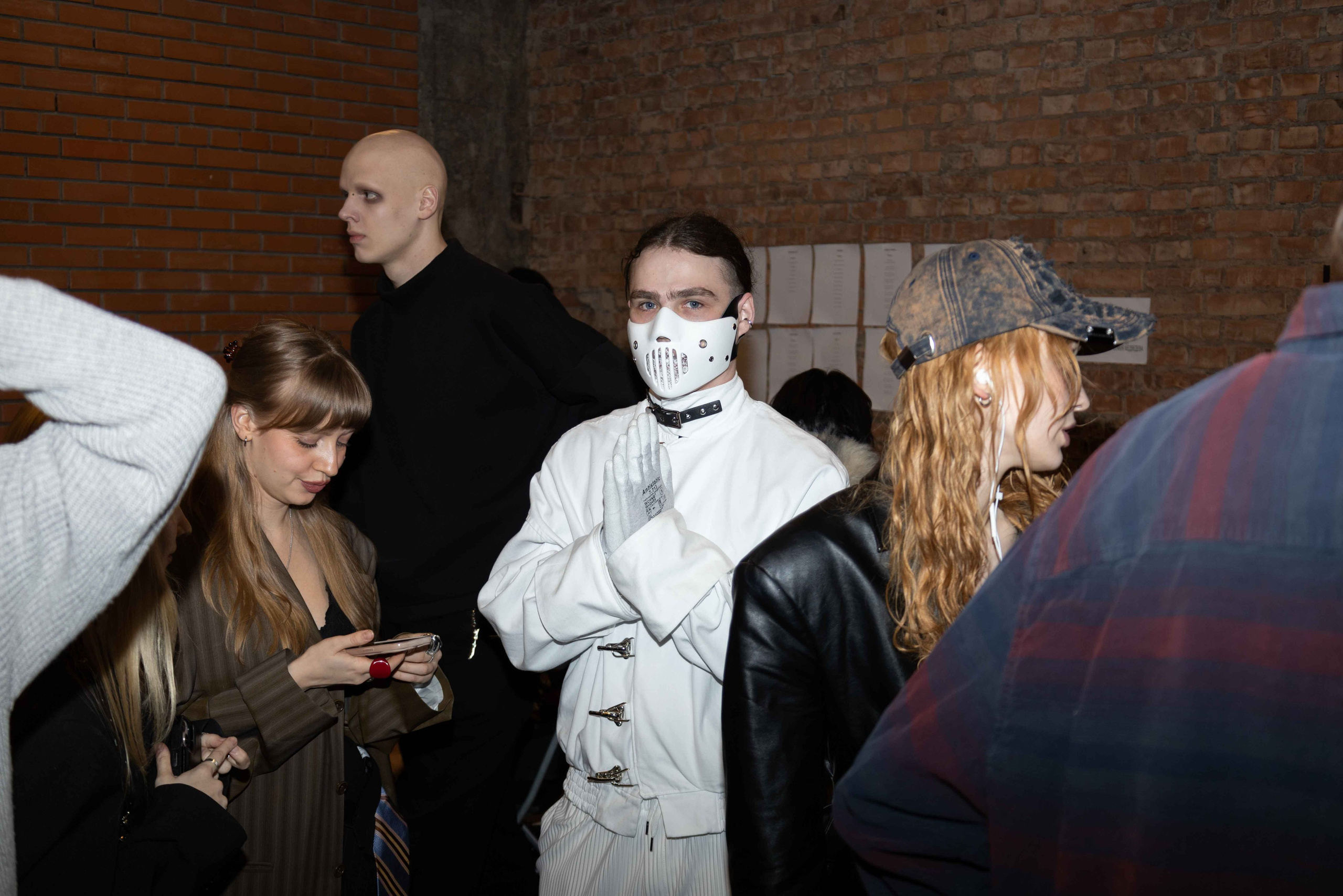 Auxi Backstage. VICTORIA SHU