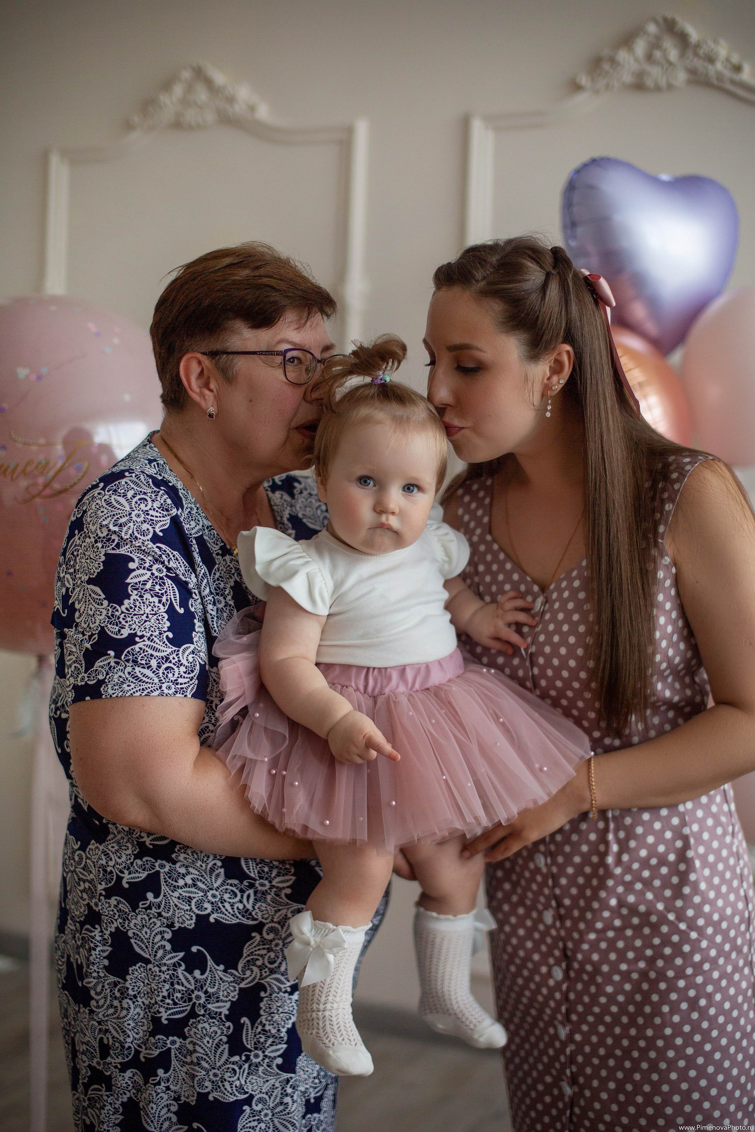 День Рождения Ксении, 1 год. Семейный и детский фотограф в Петрозаводске