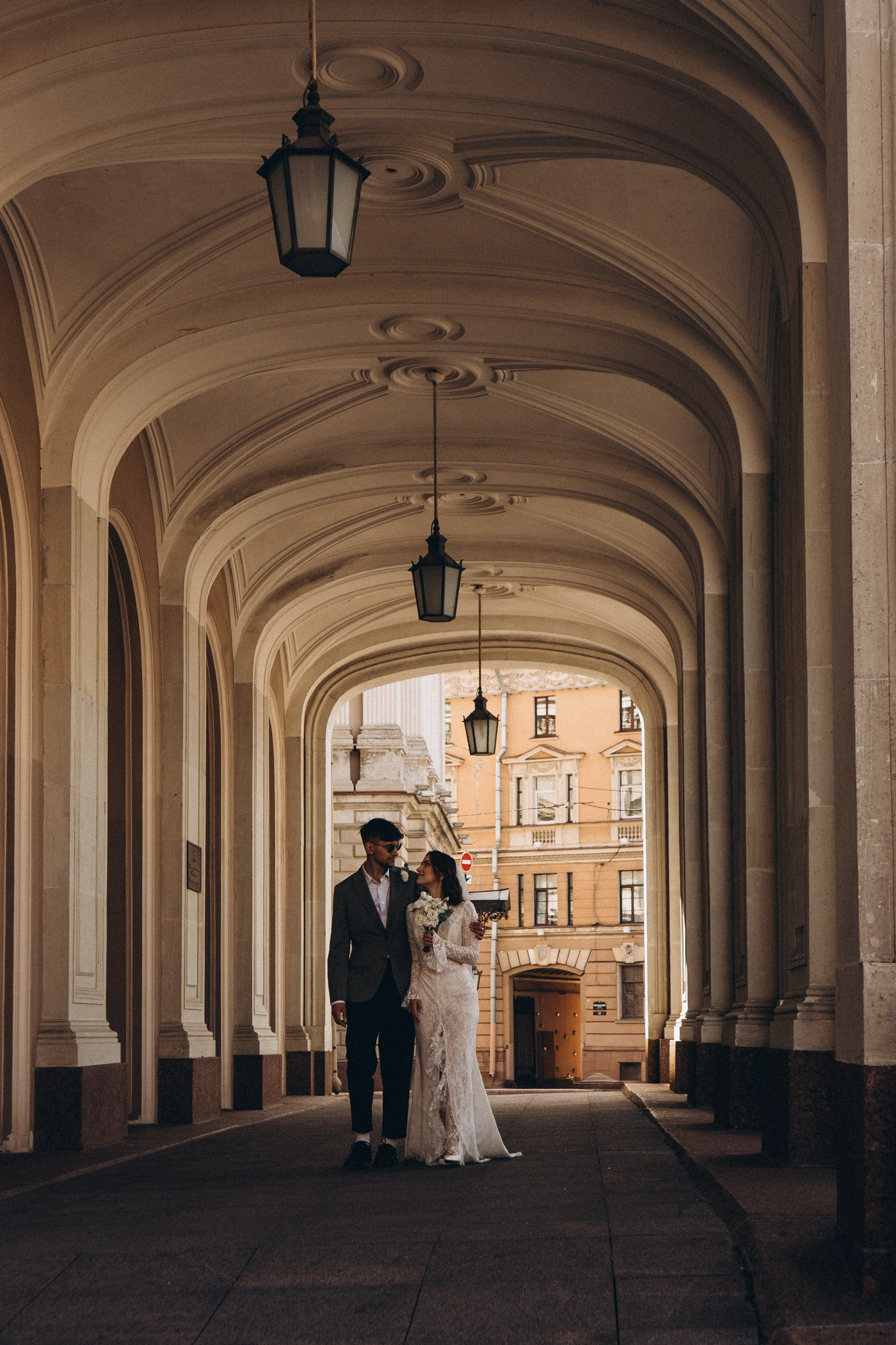 СВАДЕБНАЯ ПРОГУЛКА ВОЗЕ ИСАИКЕВСКОГО СОБОРА АСТОРИИ И ЗАКОНОДАЛЕТНОГО СОБРАНИЯ. Профессиональный фотограф, Санкт-Петербург — Виктория Богомолова