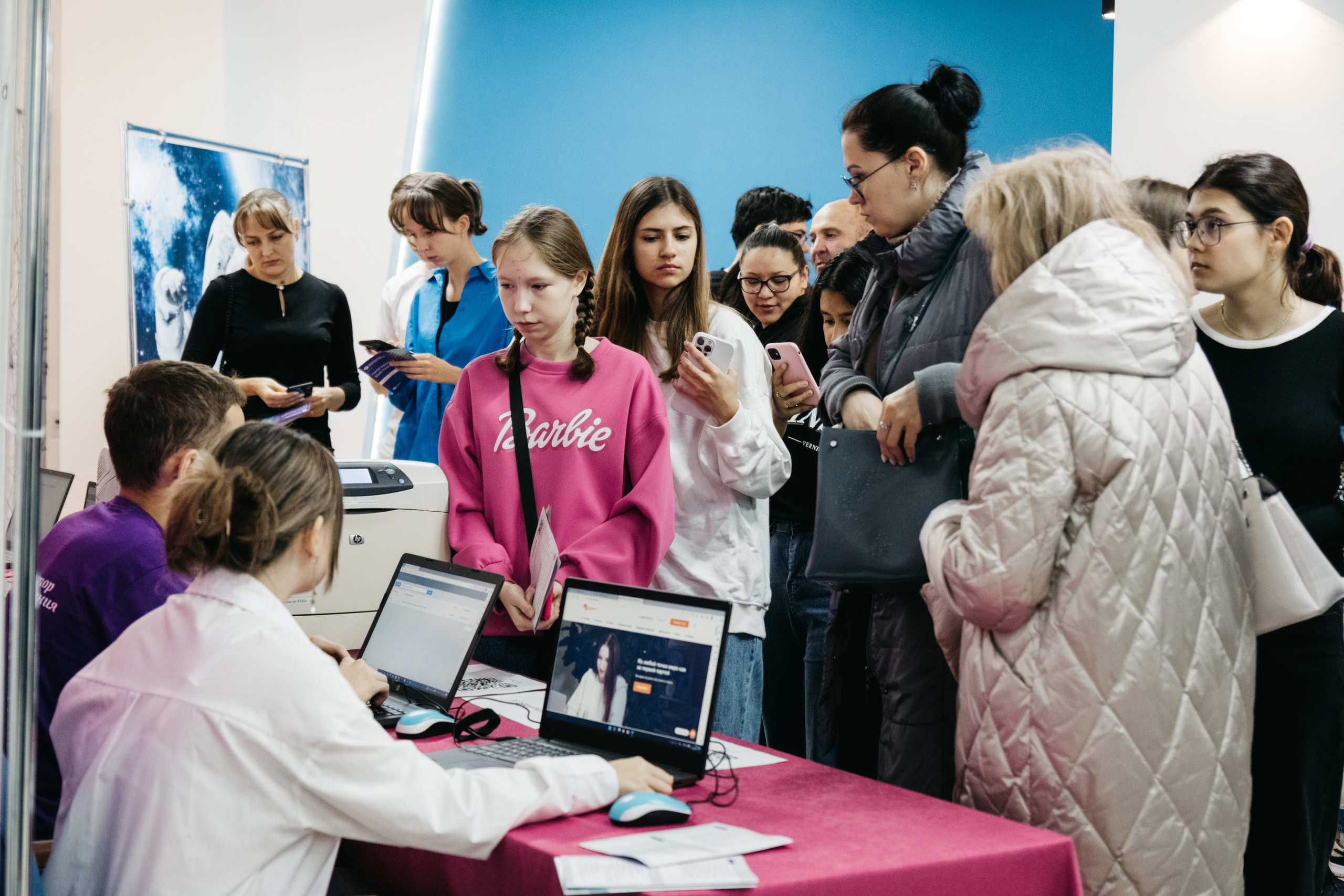 Форум 1.10.23. Репортажный и свадебный фотограф в Сургуте