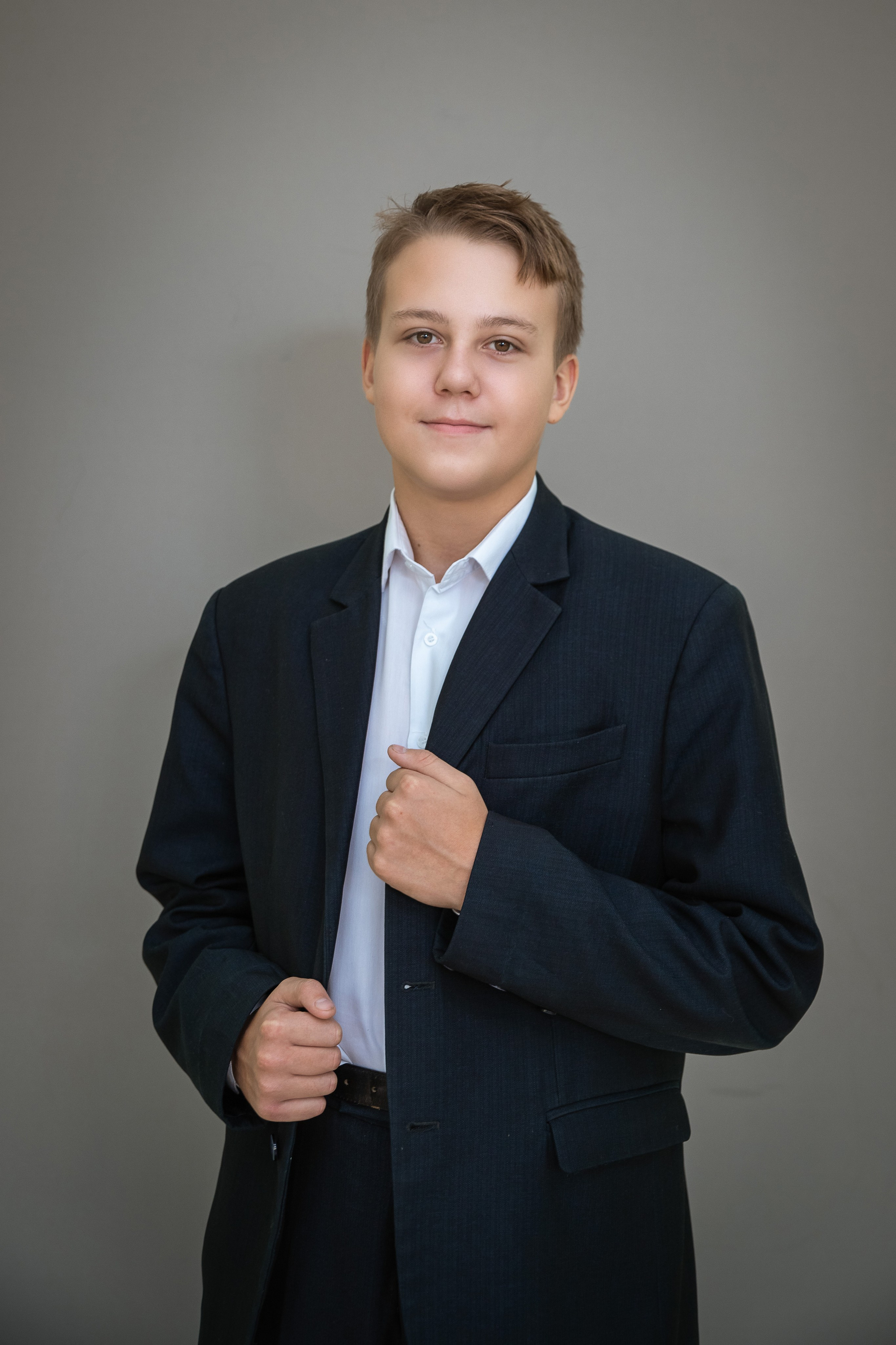 Старшеклассники (портреты). Фотограф Ногинск Электросталь Наталья Осетрова