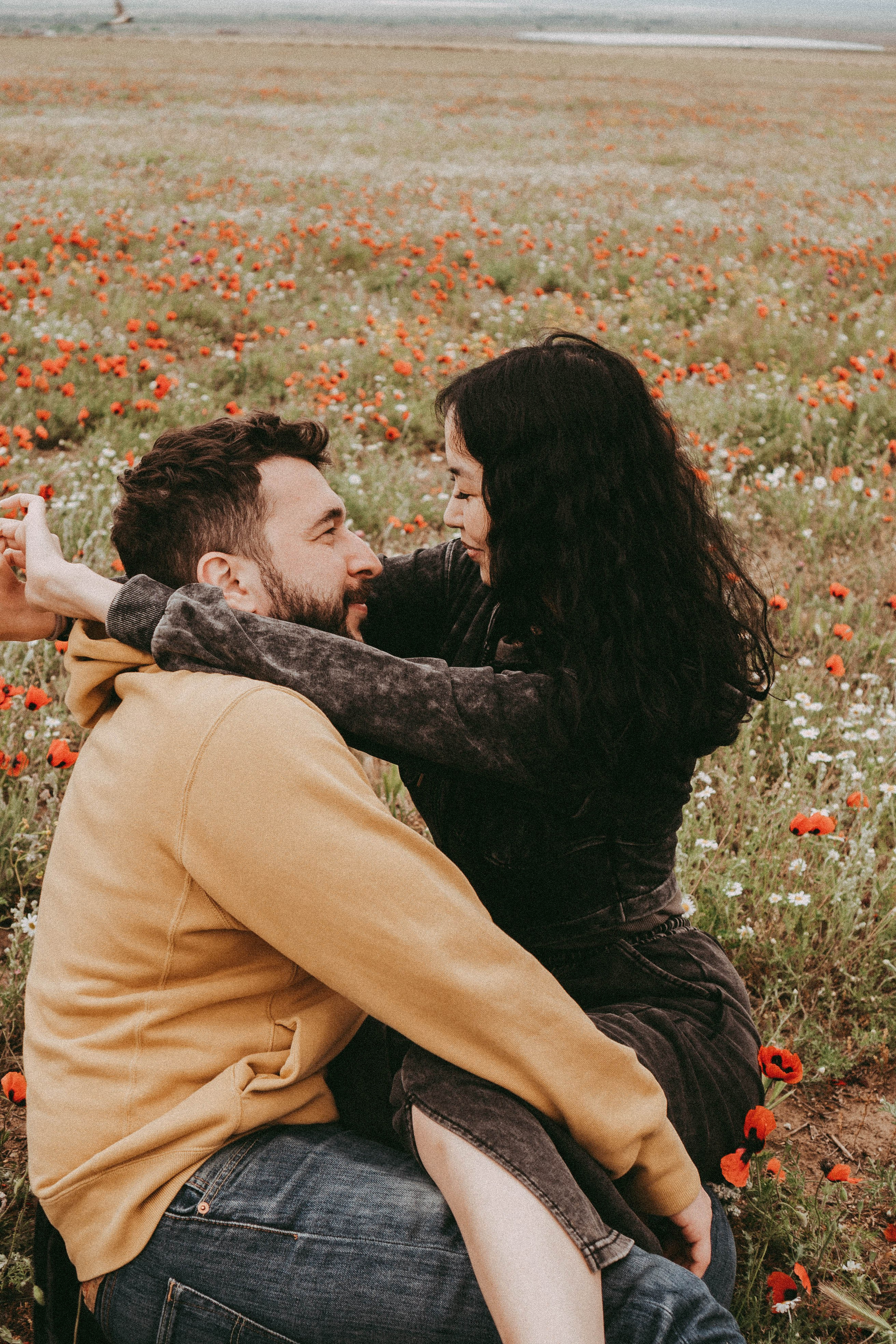 Любовь в маковом поле. Профессиональный фотограф, Санкт-Петербург — Виктория Богомолова