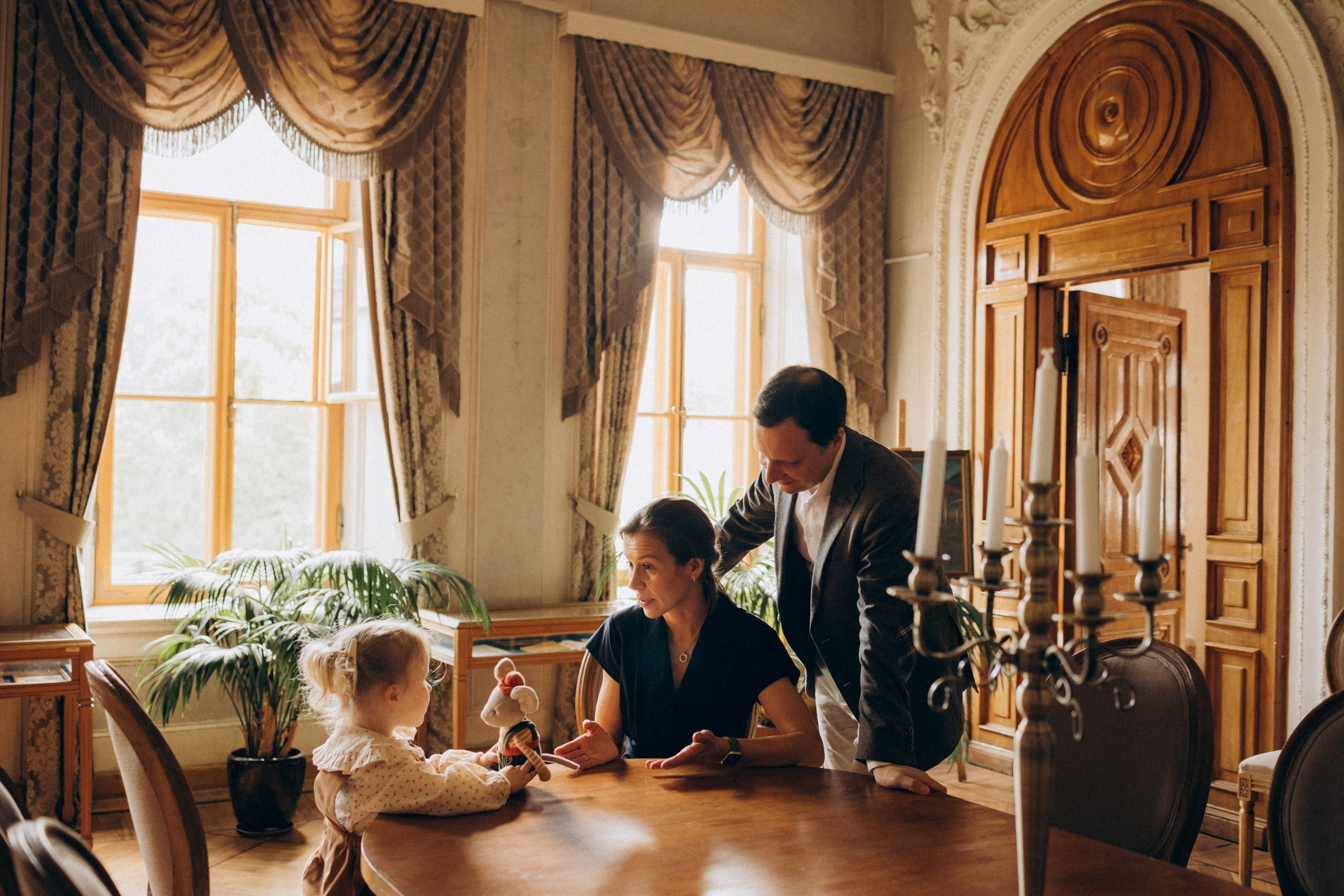 Семейная фотосессия Москва, семейный фотограф в Москве, семейная фотосессия, детский фотограф, семейная фотосессия в студии, семейная фотосессия в бибилиотеке