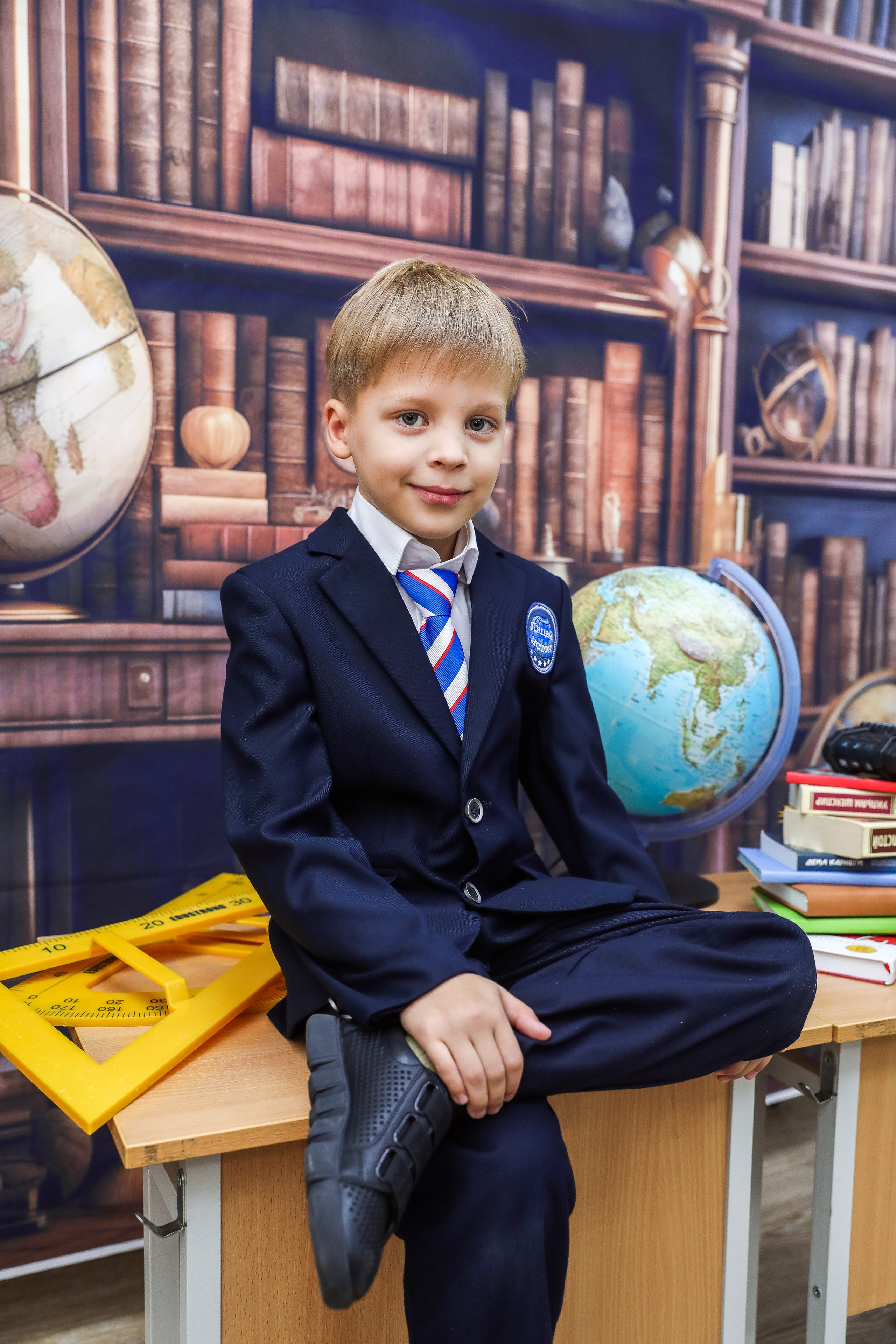 ЛИЦЕЙ ИСТЭК. Photographer Viktoriya Markushina «My world throug»