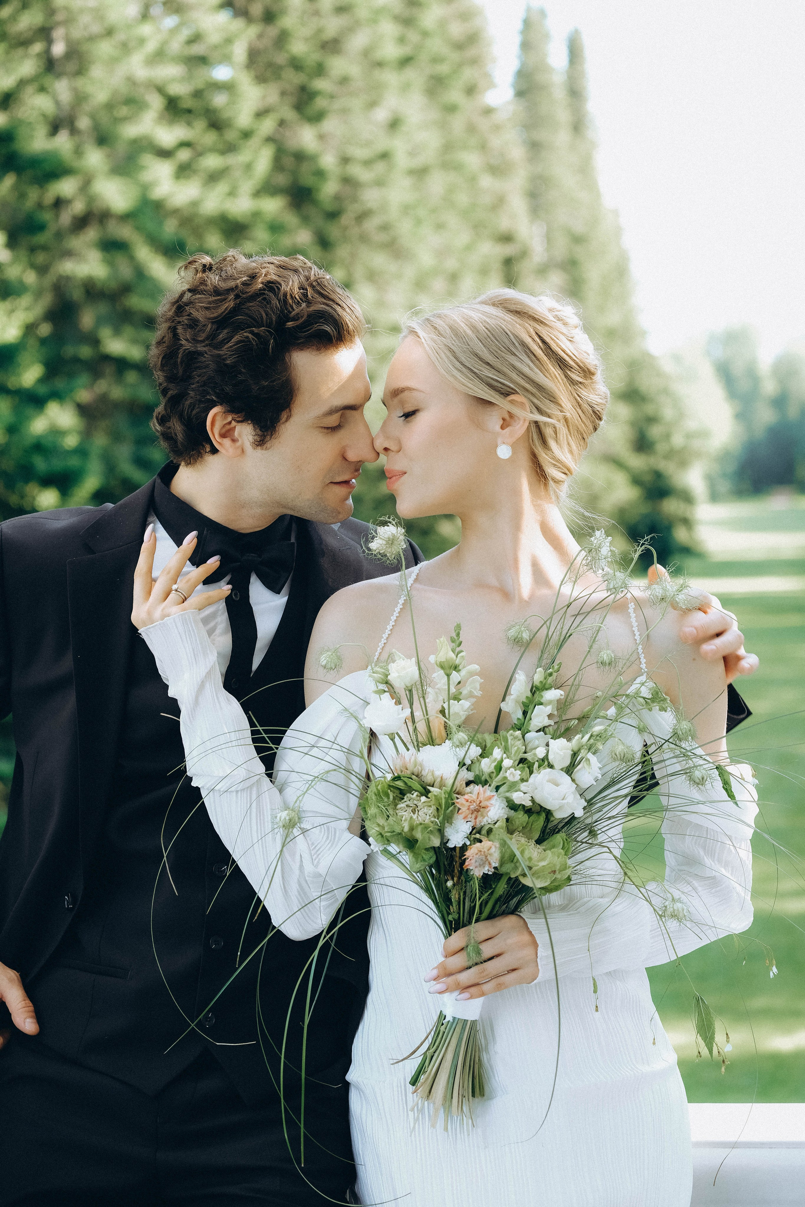 СВАДЕБНАЯ СЬЕМКА В ПАРКЕ ОРАНИЕНБАУМ. Профессиональный фотограф, Санкт-Петербург — Виктория Богомолова