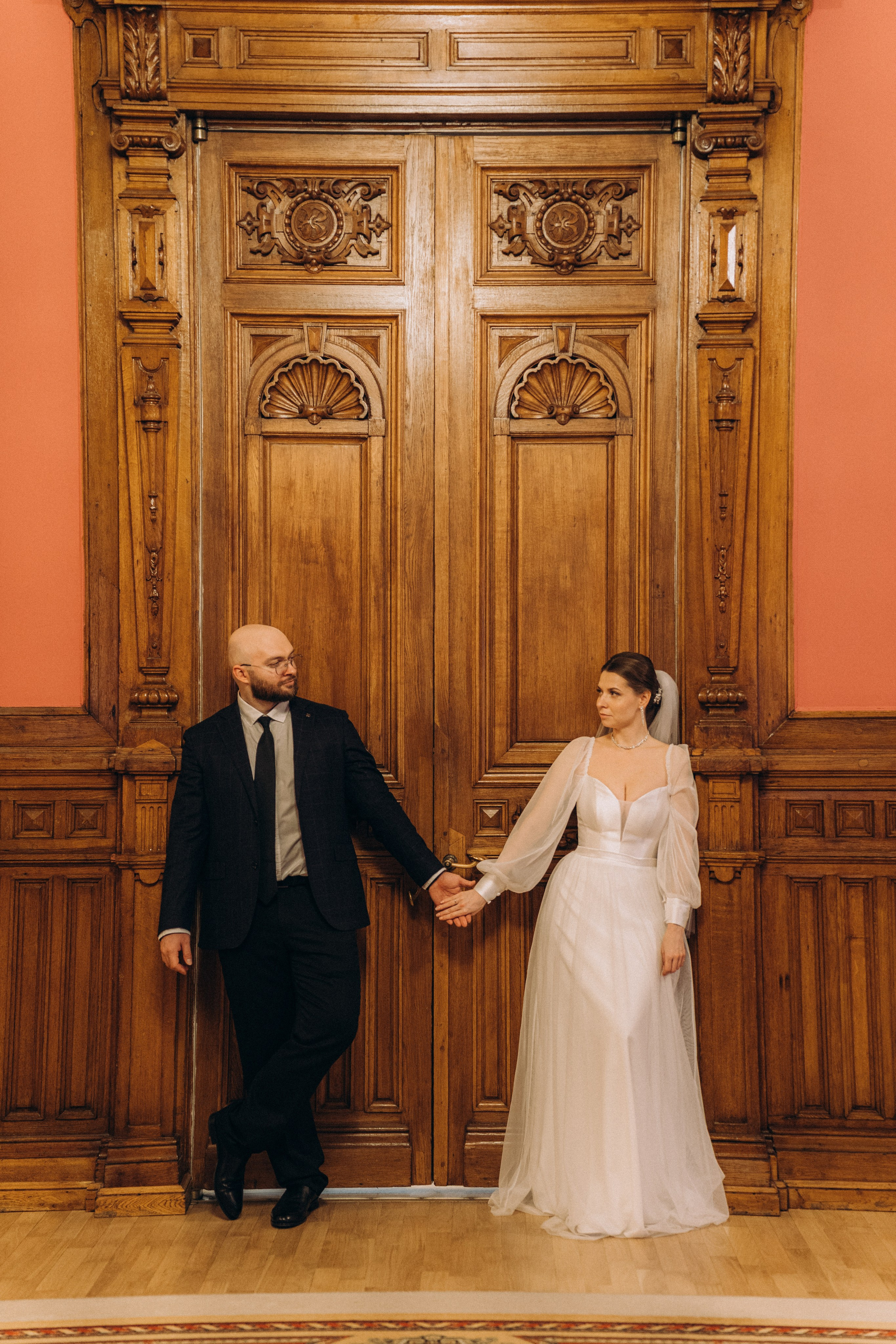 СВАДЕБНАЯ СЬЕМКА ВО ВТОРОМ ДВОРЦЕ (ДЕКАБРЬ) ТАКЖЕ СЬЕМКА В СТУДИИ НА ЧЕРНЫШЕВСКОЙ. Профессиональный фотограф, Санкт-Петербург — Виктория Богомолова