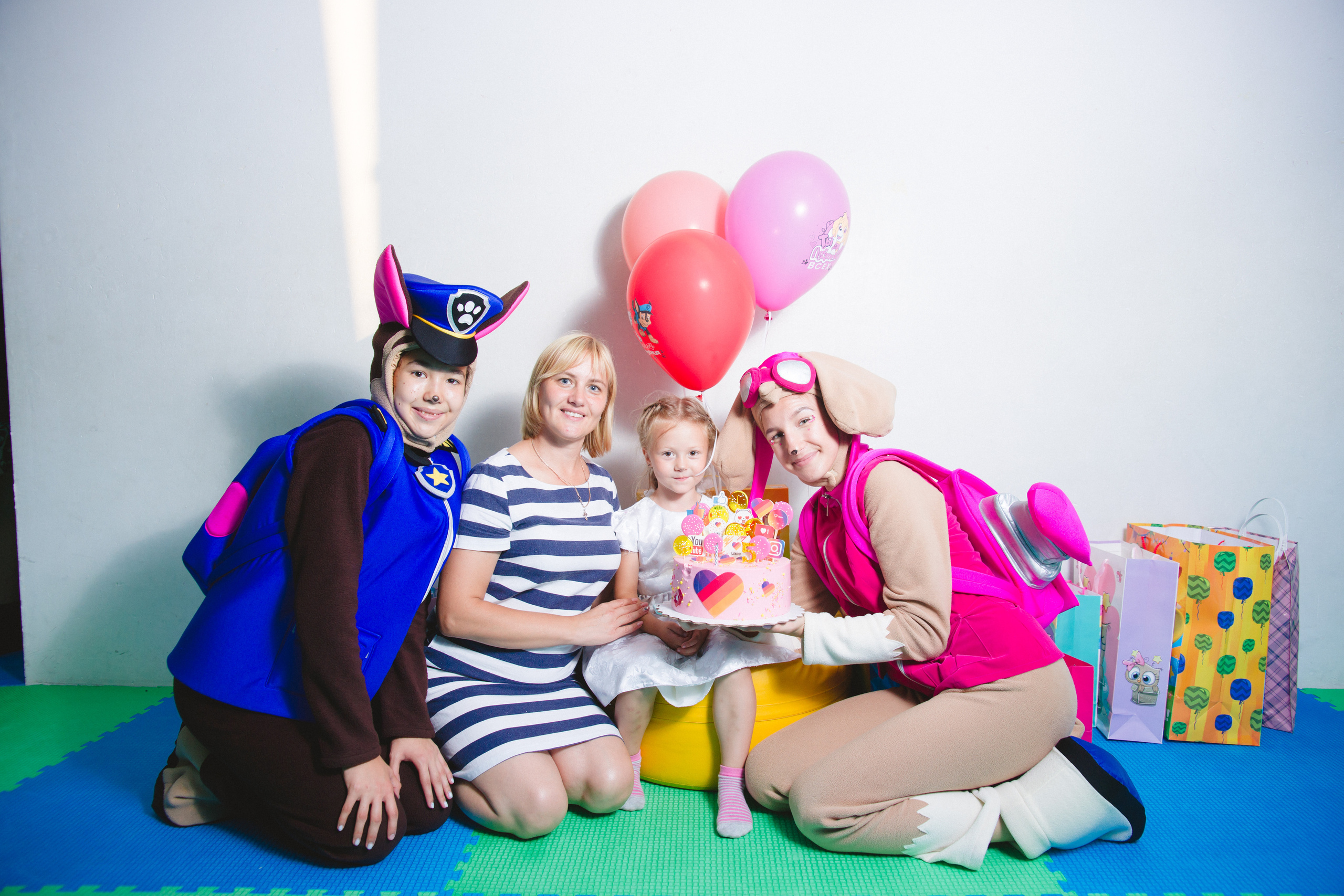 Репортаж дня рождения Оли. Фотограф в детский сад в Екатеринбурге, выпускные альбомы Юлия Умерова