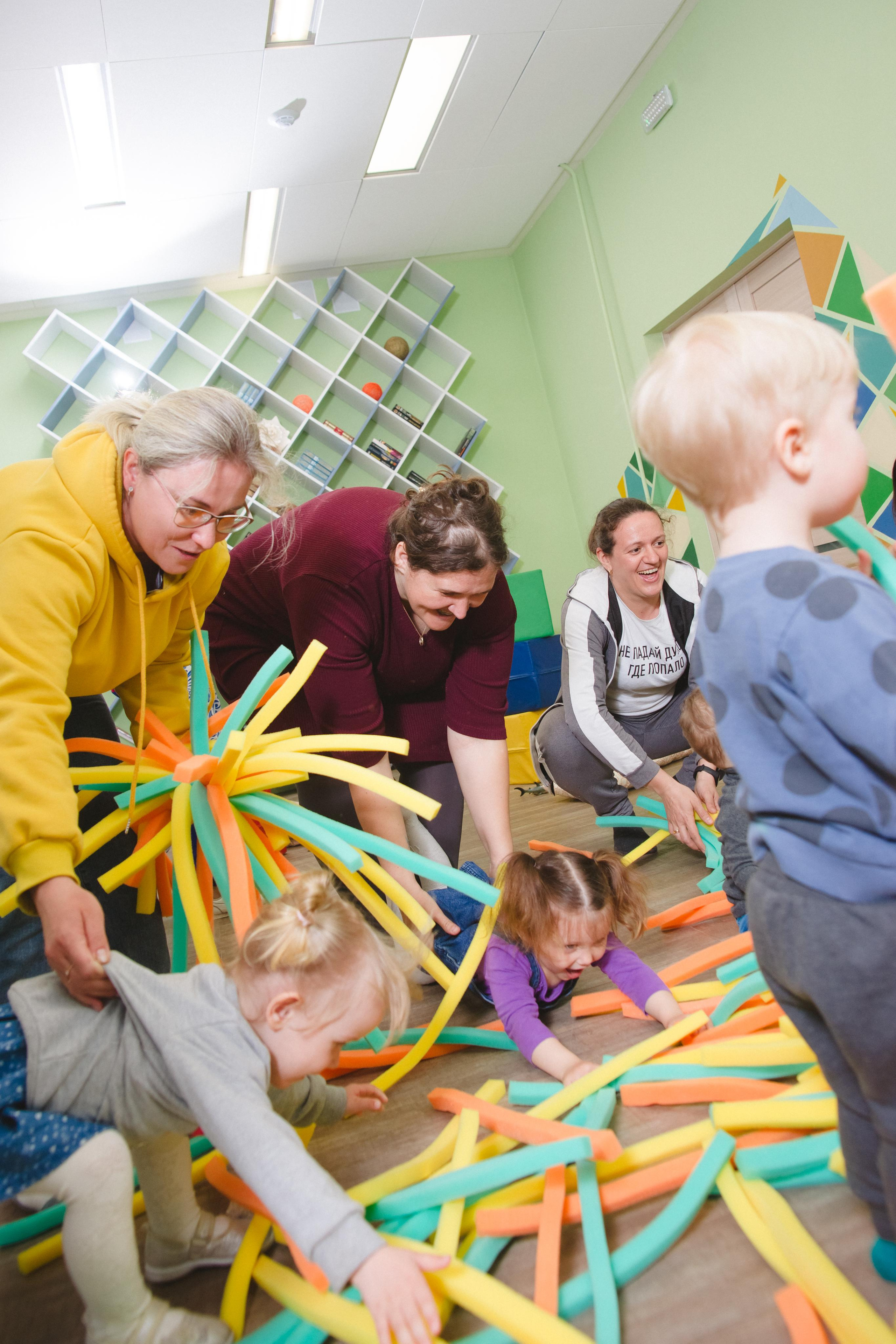 Бэби-театр «Ананасик». Фотограф в детский сад в Екатеринбурге, выпускные альбомы Юлия Умерова