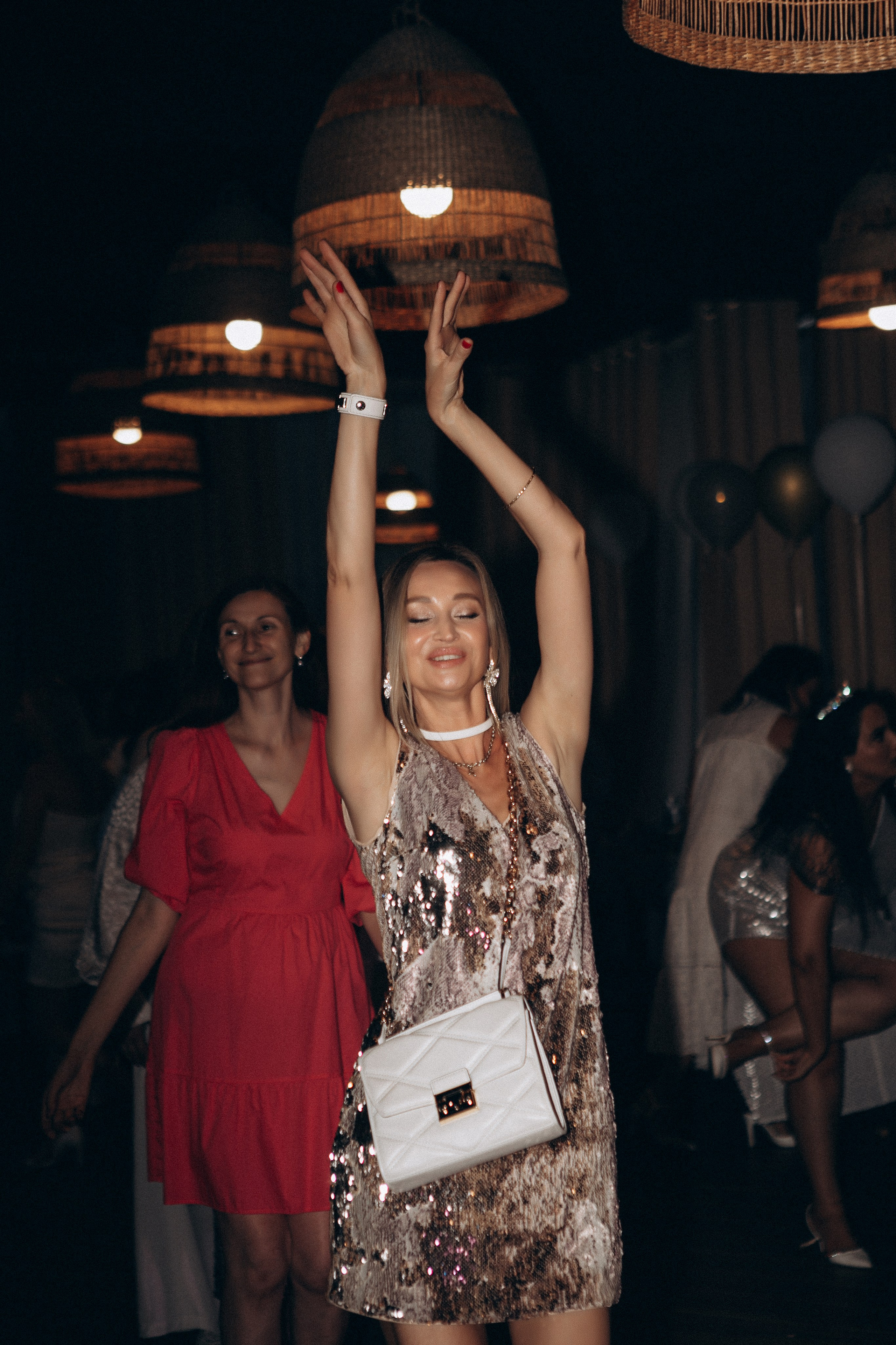 Репортаж с вечеринки в яхт клубе. Главная