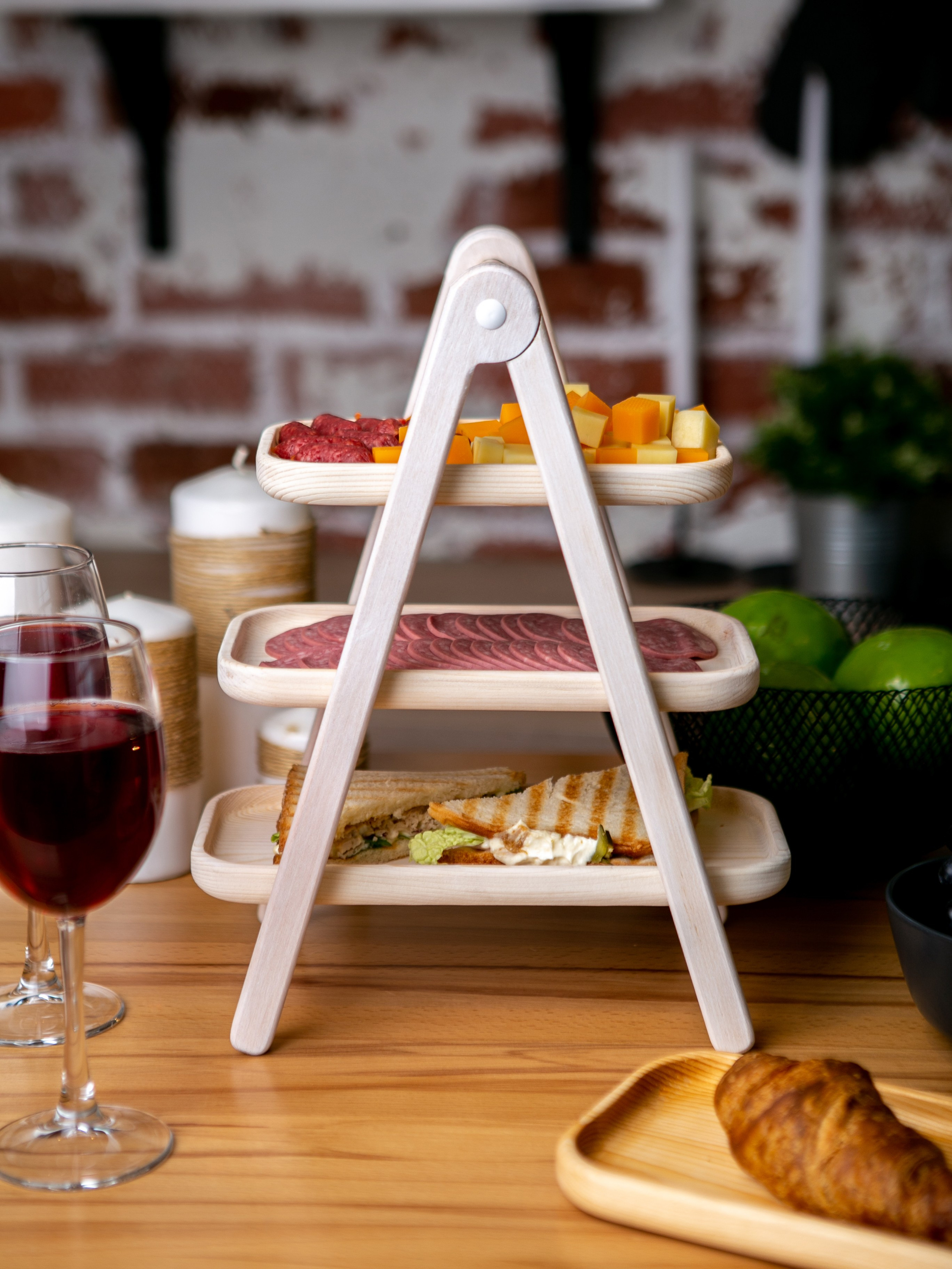 Подносы и этажерки. Контент фотограф, съемка для маркетплейсов, фуд съемка и репортажи в Новосибирске Ралия Галеева