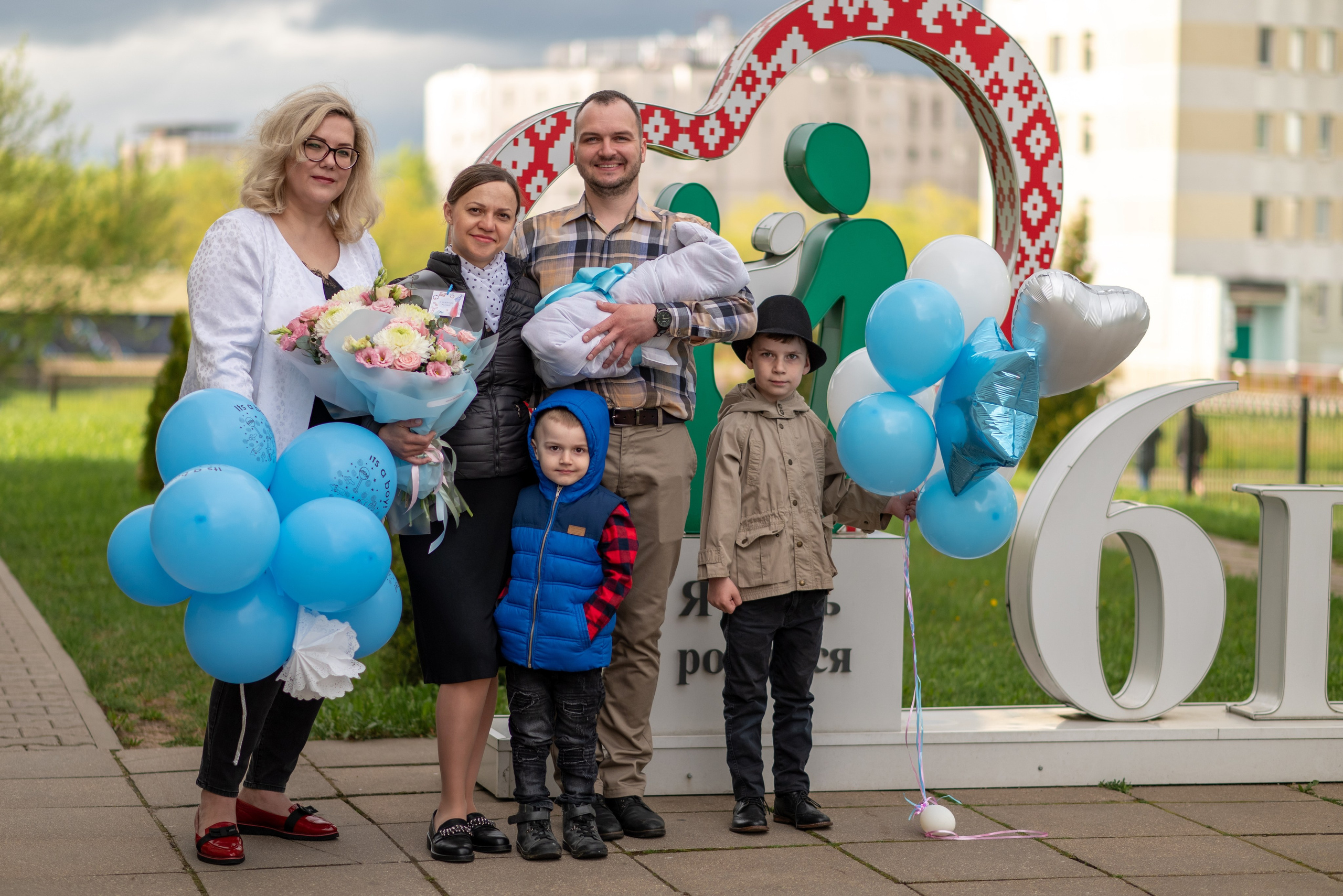 Фотограф на выписку. Минск и РБ. Профессиональный интерьерный и репортажный фотограф Минск и РБ. Максим Орлов