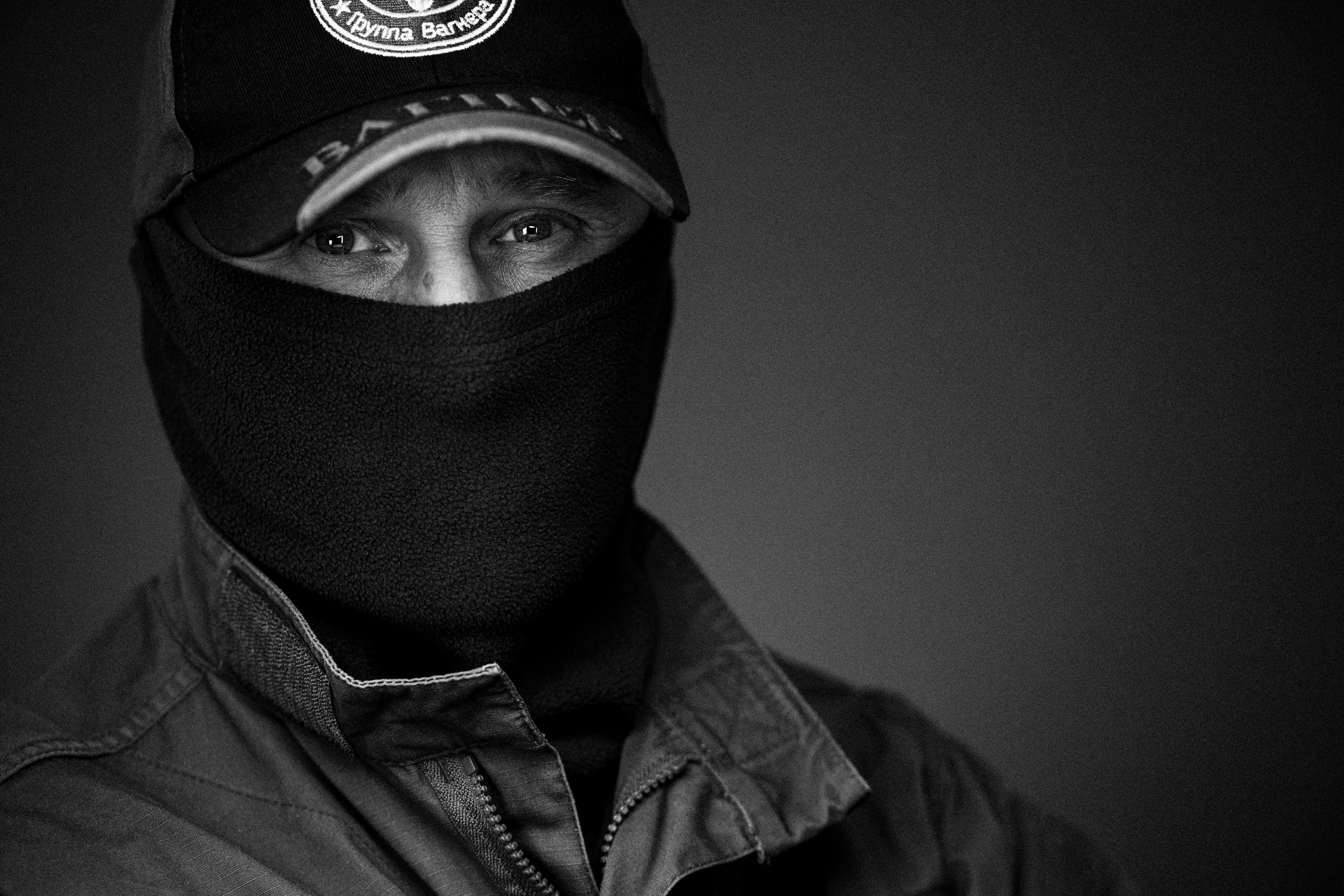 Nonglamorous. Headshot & portrait photographer Alexei Shendrick