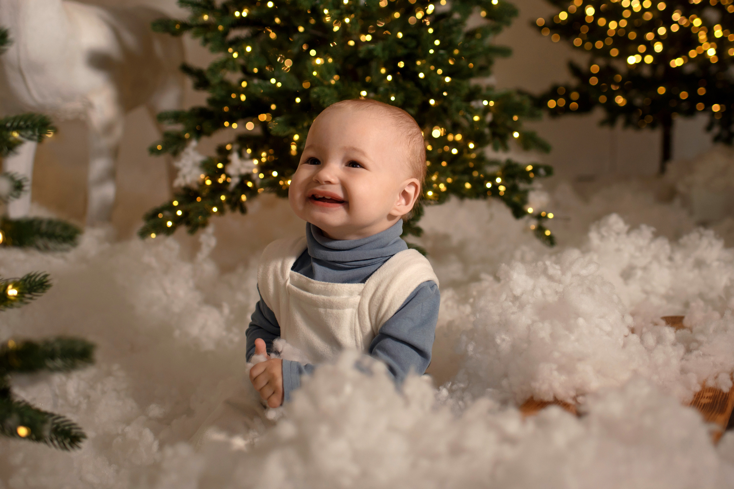 Дима в зимнем лесу. Семейный и детский фотограф Оля в Тюмени