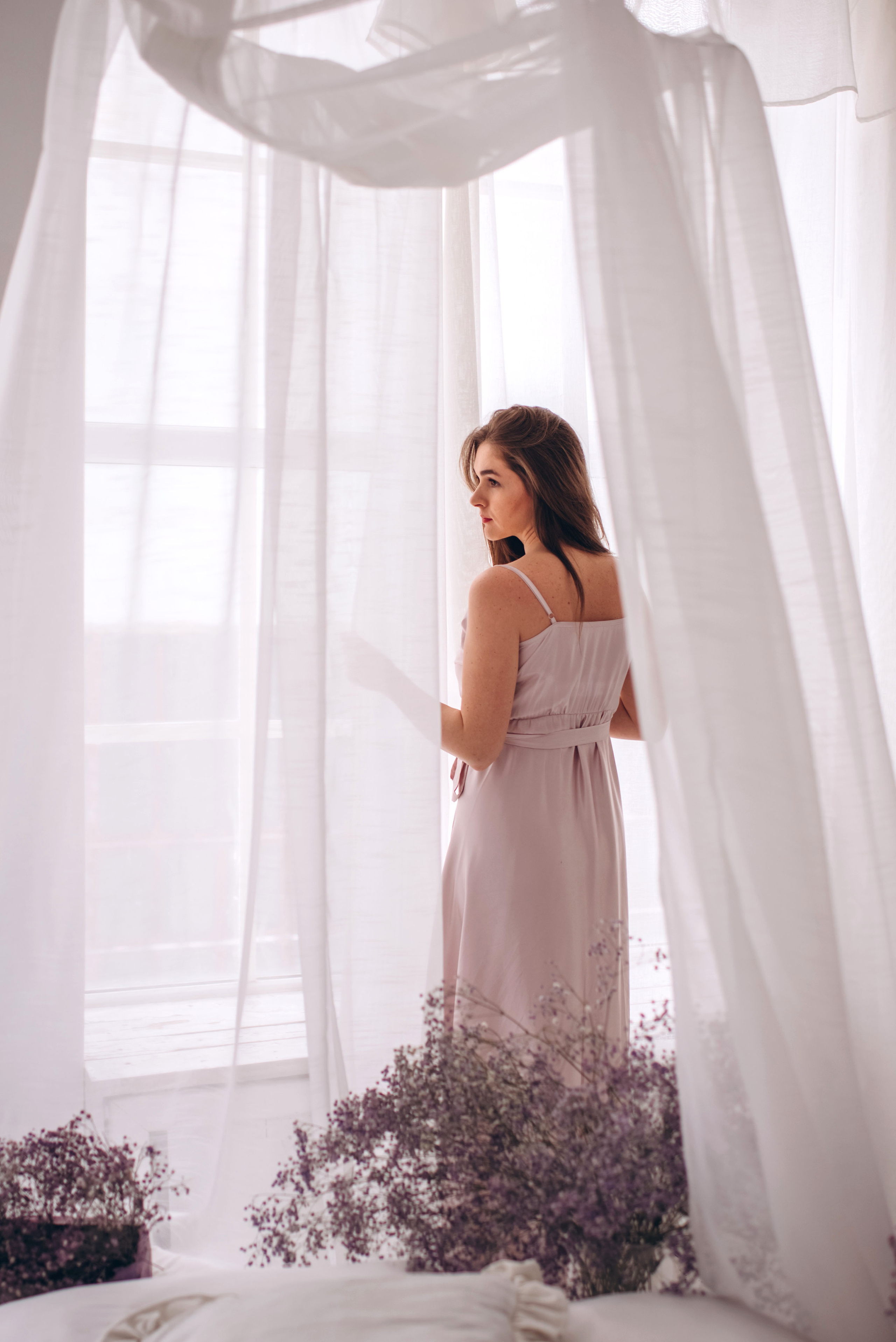 Наталья с гипсофилами. Семейный и детский фотограф Оля в Тюмени