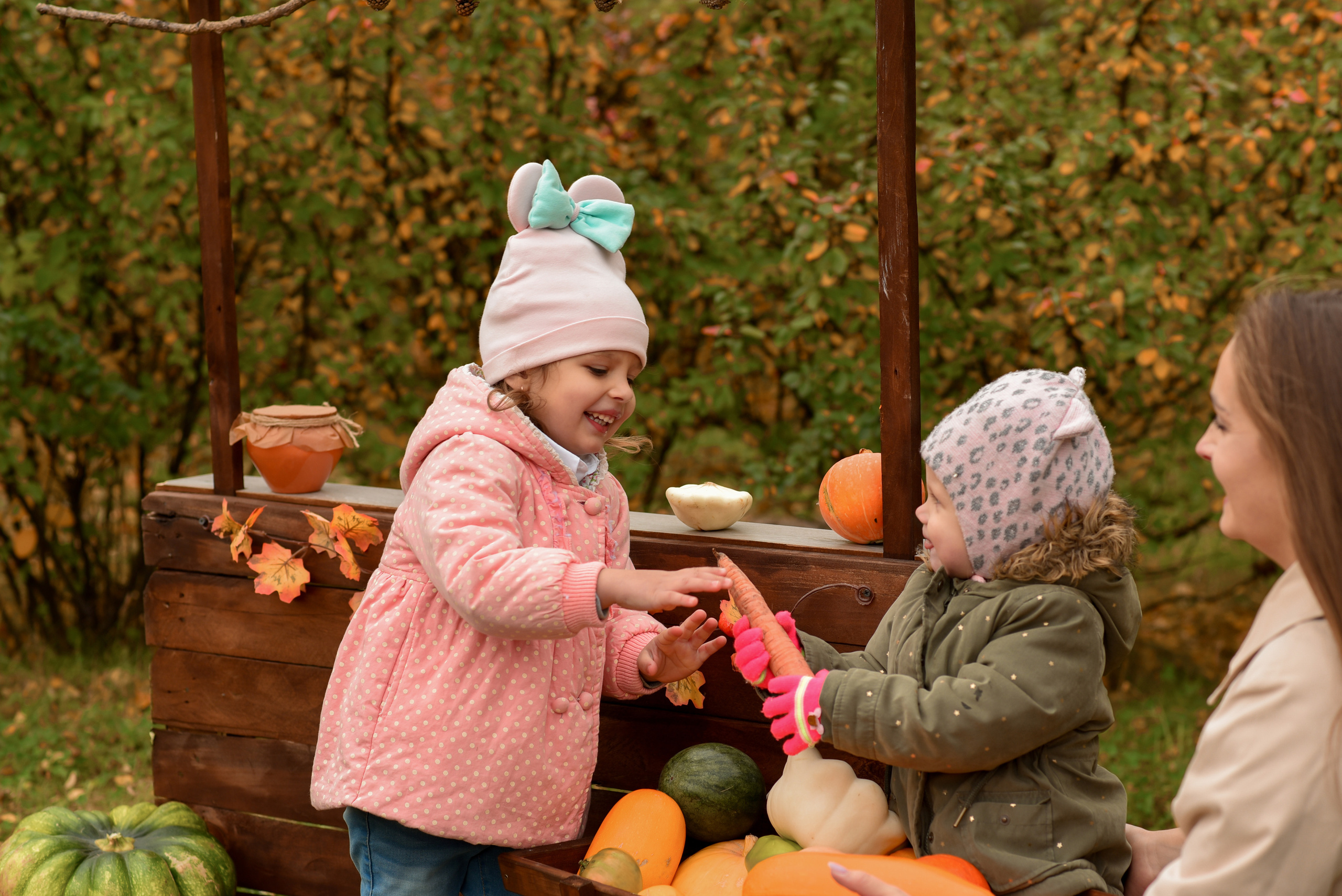 Фотопроект с тыквами для Тимура, Алены, Дианы и Зарины. Семейный и детский фотограф Оля в Тюмени
