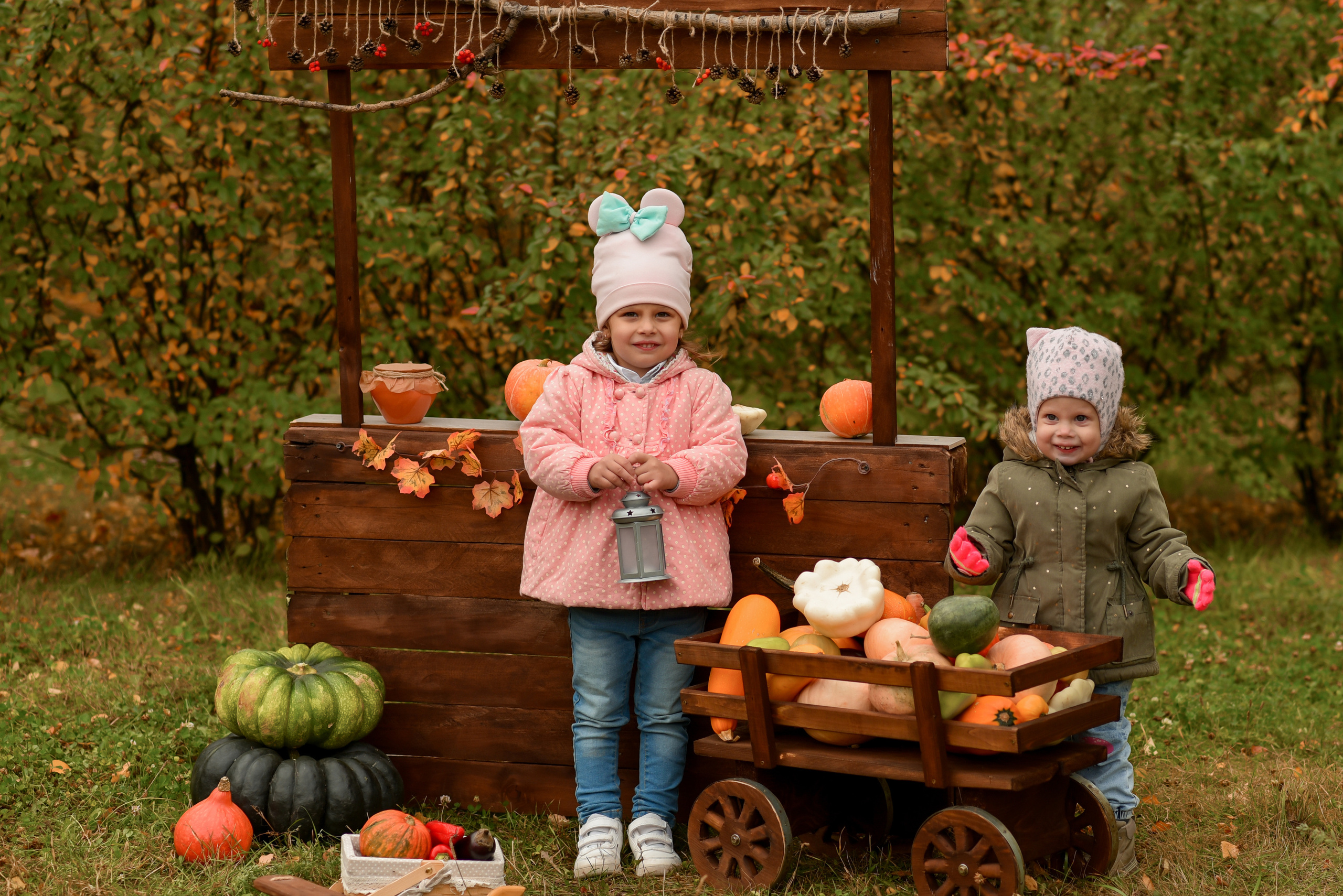 Фотопроект с тыквами для Тимура, Алены, Дианы и Зарины. Семейный и детский фотограф Оля в Тюмени