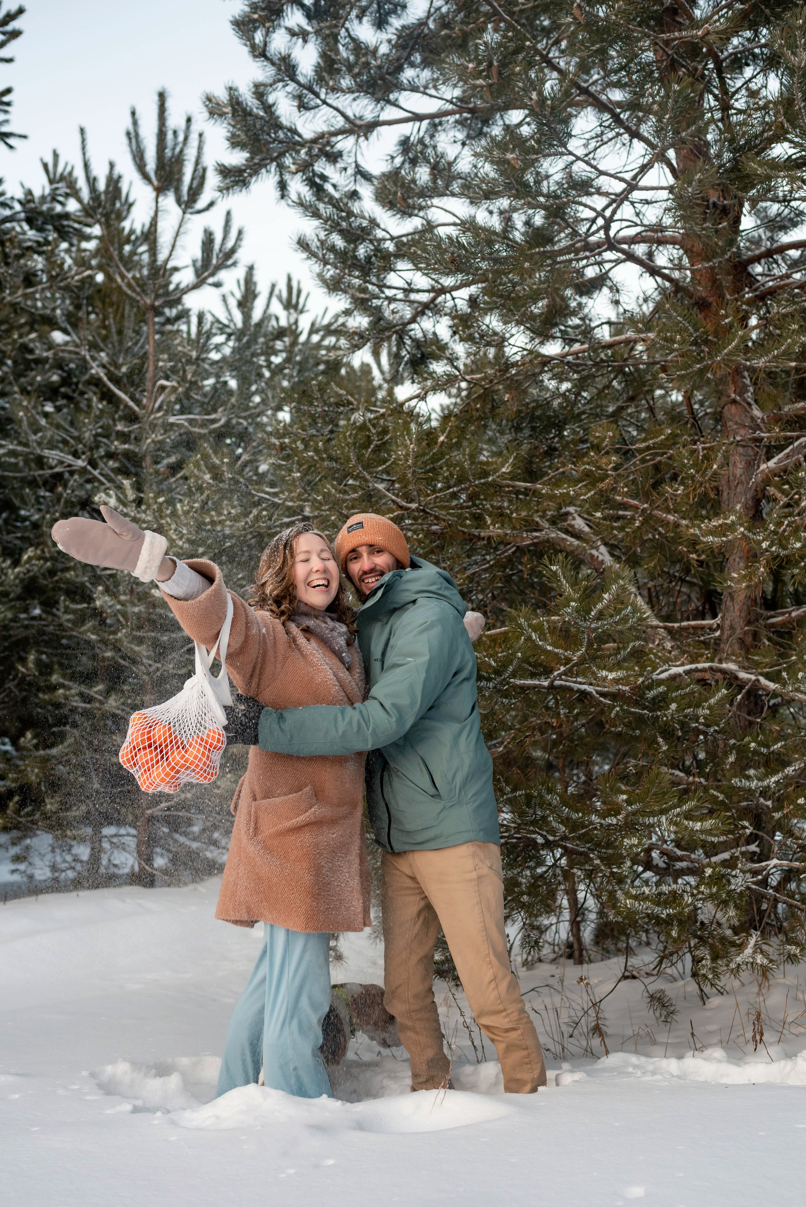Миша, Настя и Раф прогулка зимой. Семейный и детский фотограф Оля в Тюмени